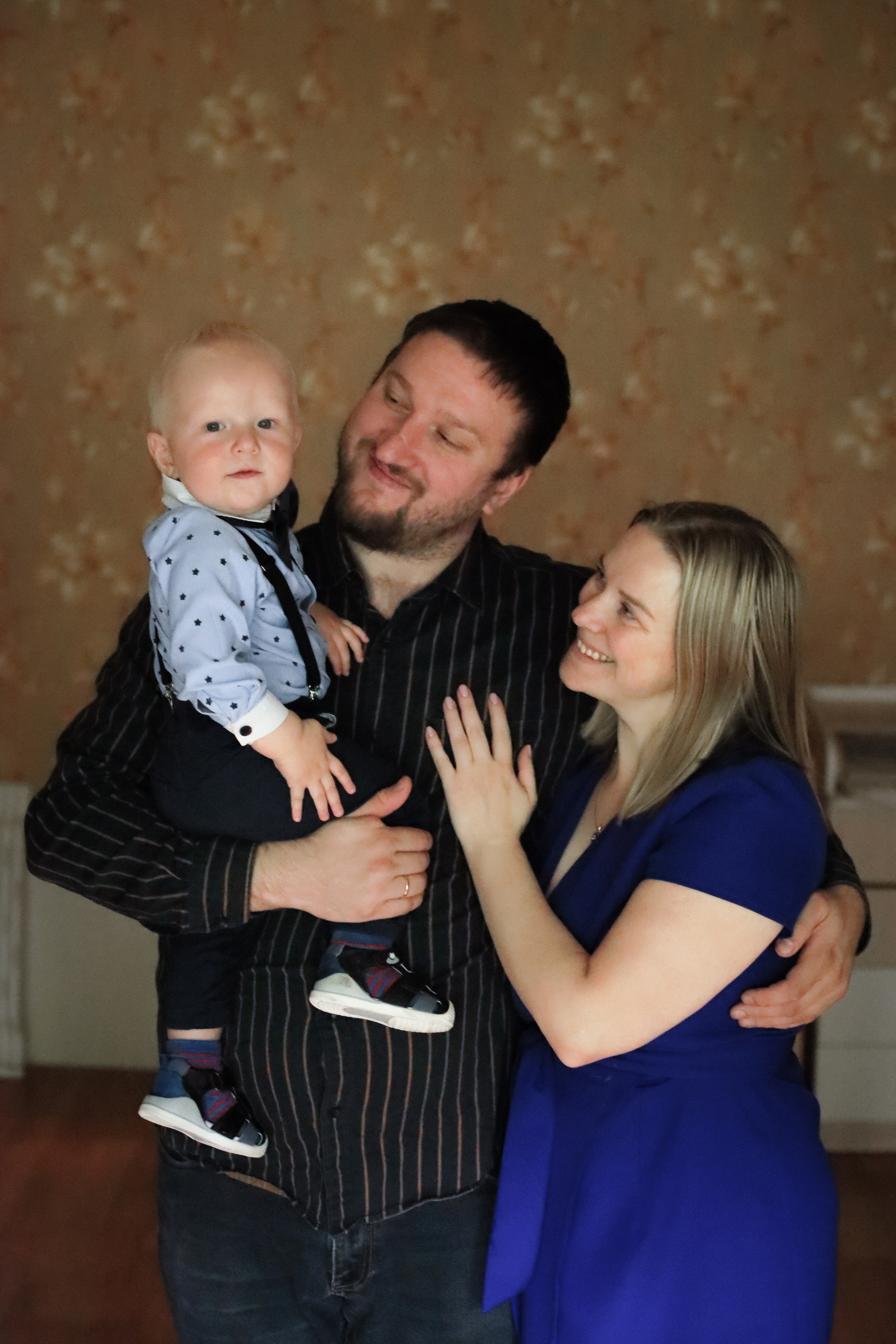 Ян Я РАСТУ. Семейный фотограф и фотограф новорожденных в Санкт-Петербурге Алина Фе