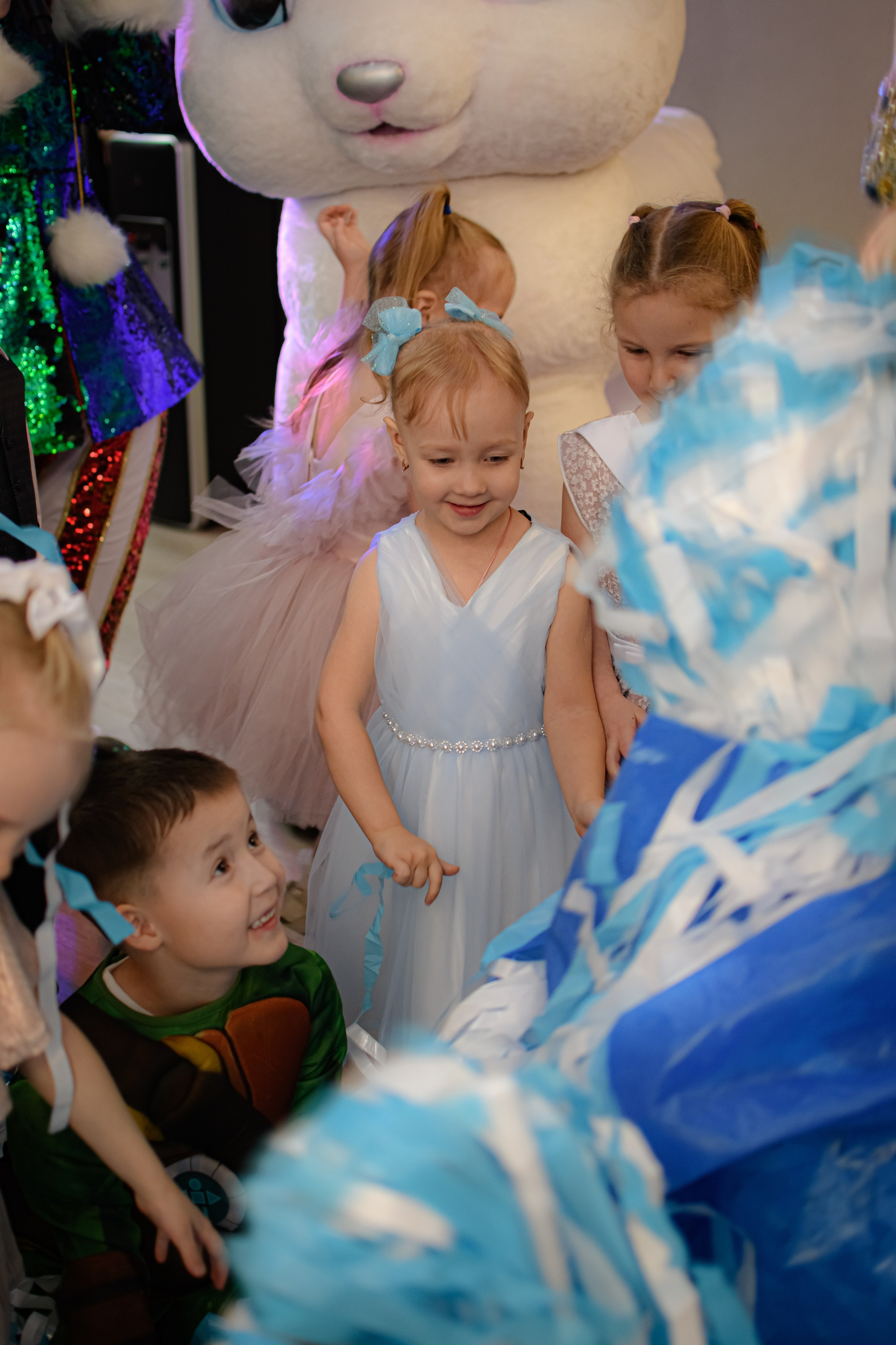 HAPPY NEW YEAR. Photokarish