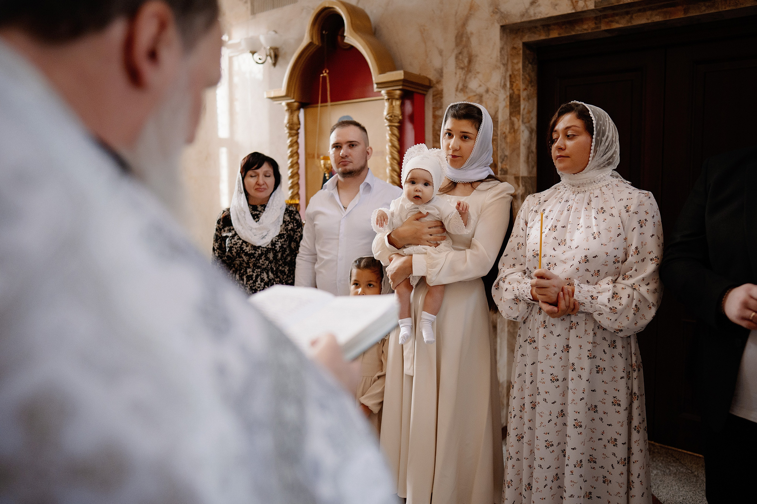 Таинство крещения Снежаны. Фотограф на Крещение и Венчание в Красноярске Рамазанова Юлия