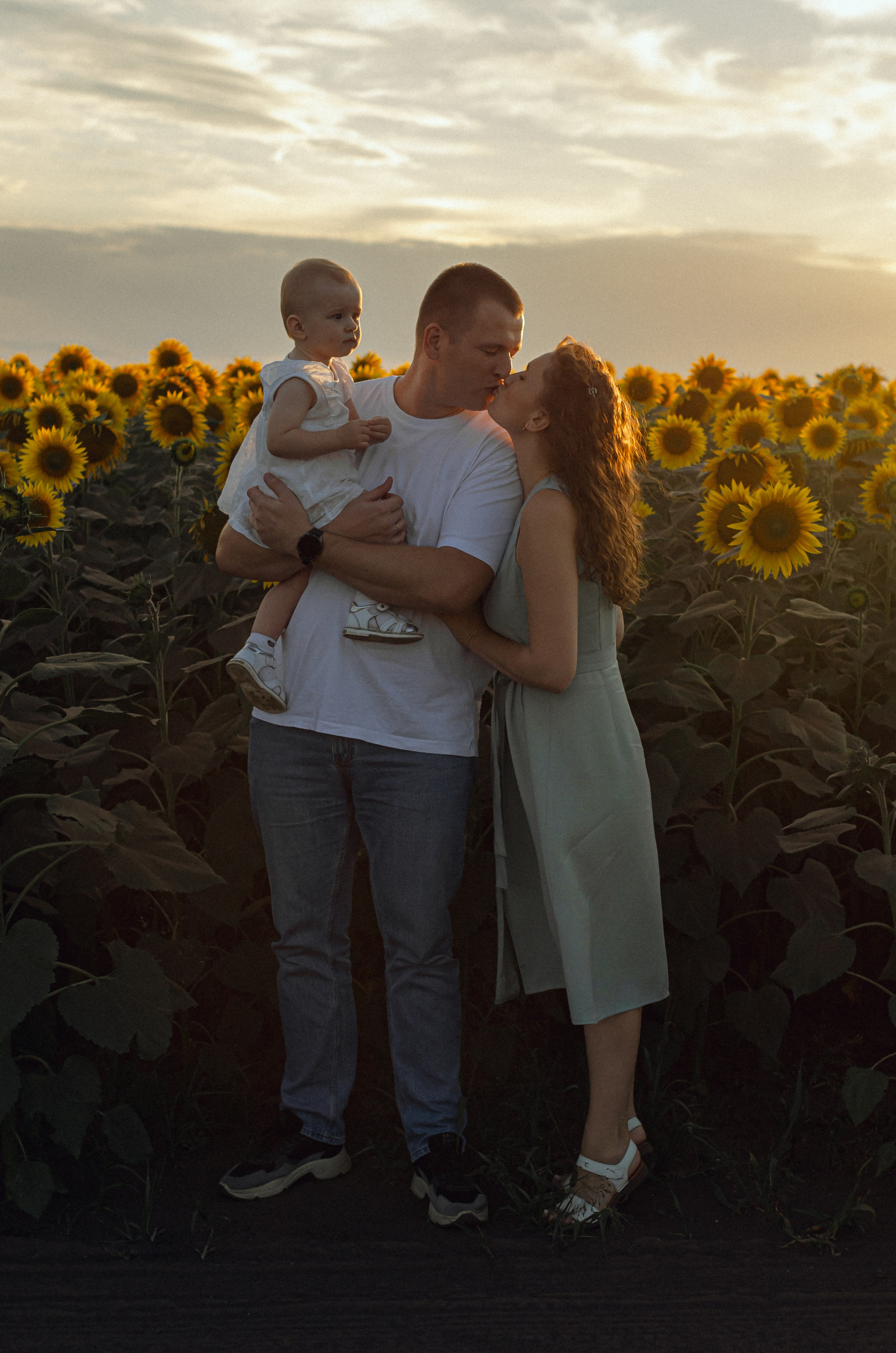 Никита, Юля и Василиса. Семейный фотограф в Барнауле Ирина Ястребова