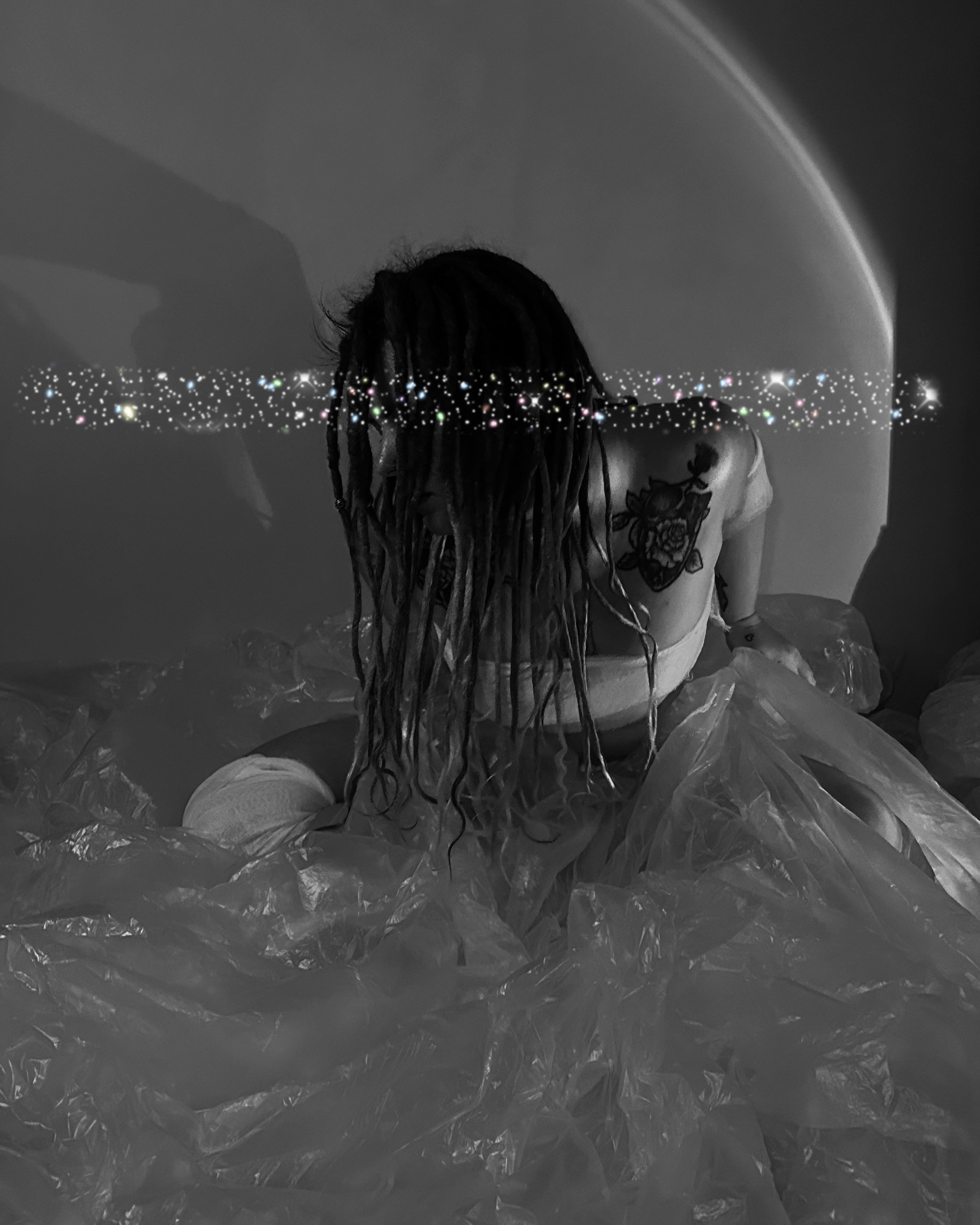 Фотосессия девушки в бинтах. Anna Sazhenkova photographer and visual artist from Russia