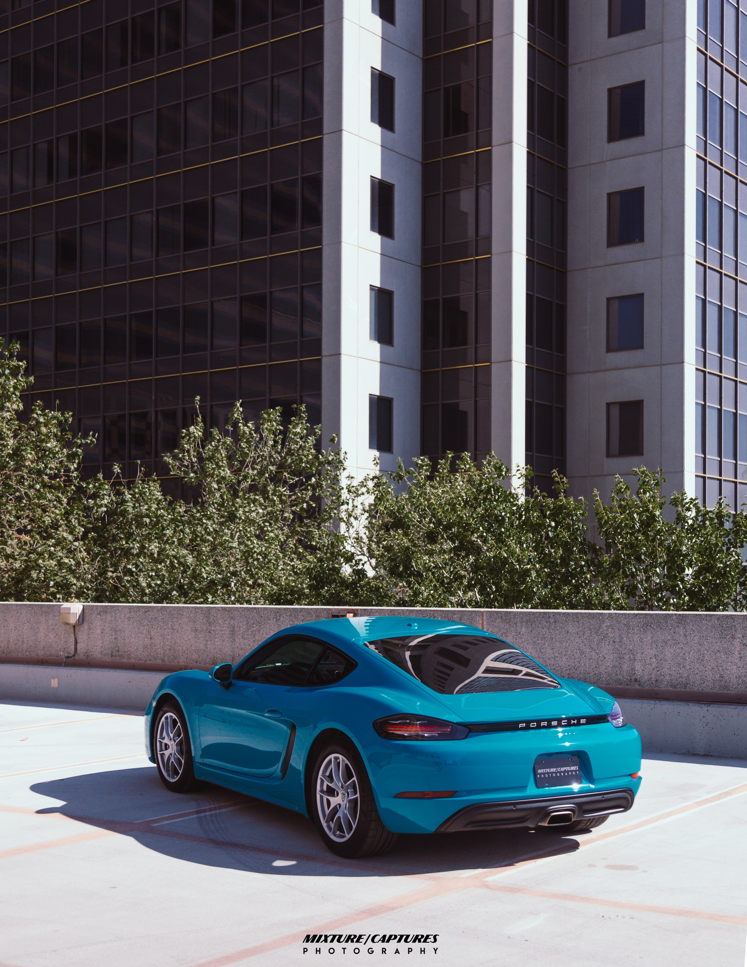 2019 Porsche 718 Cayman. Mixturecaptures