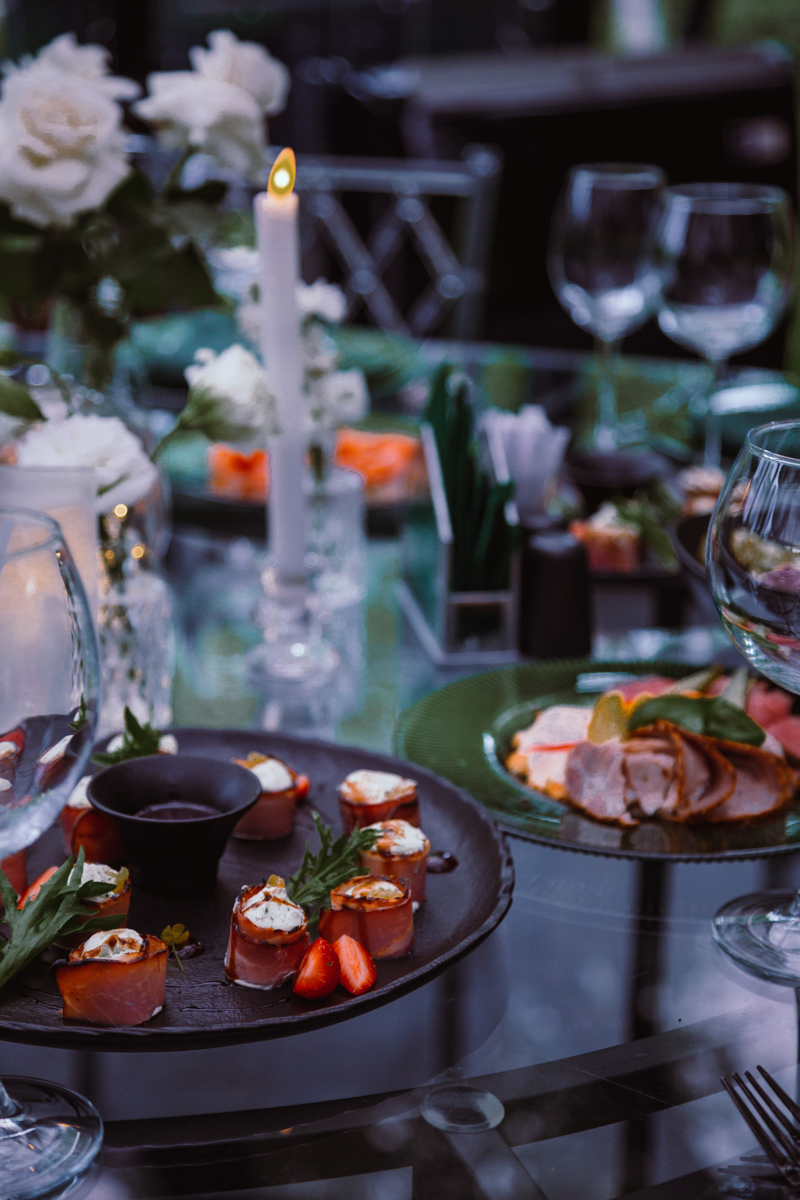 Weddings. Mixturecaptures