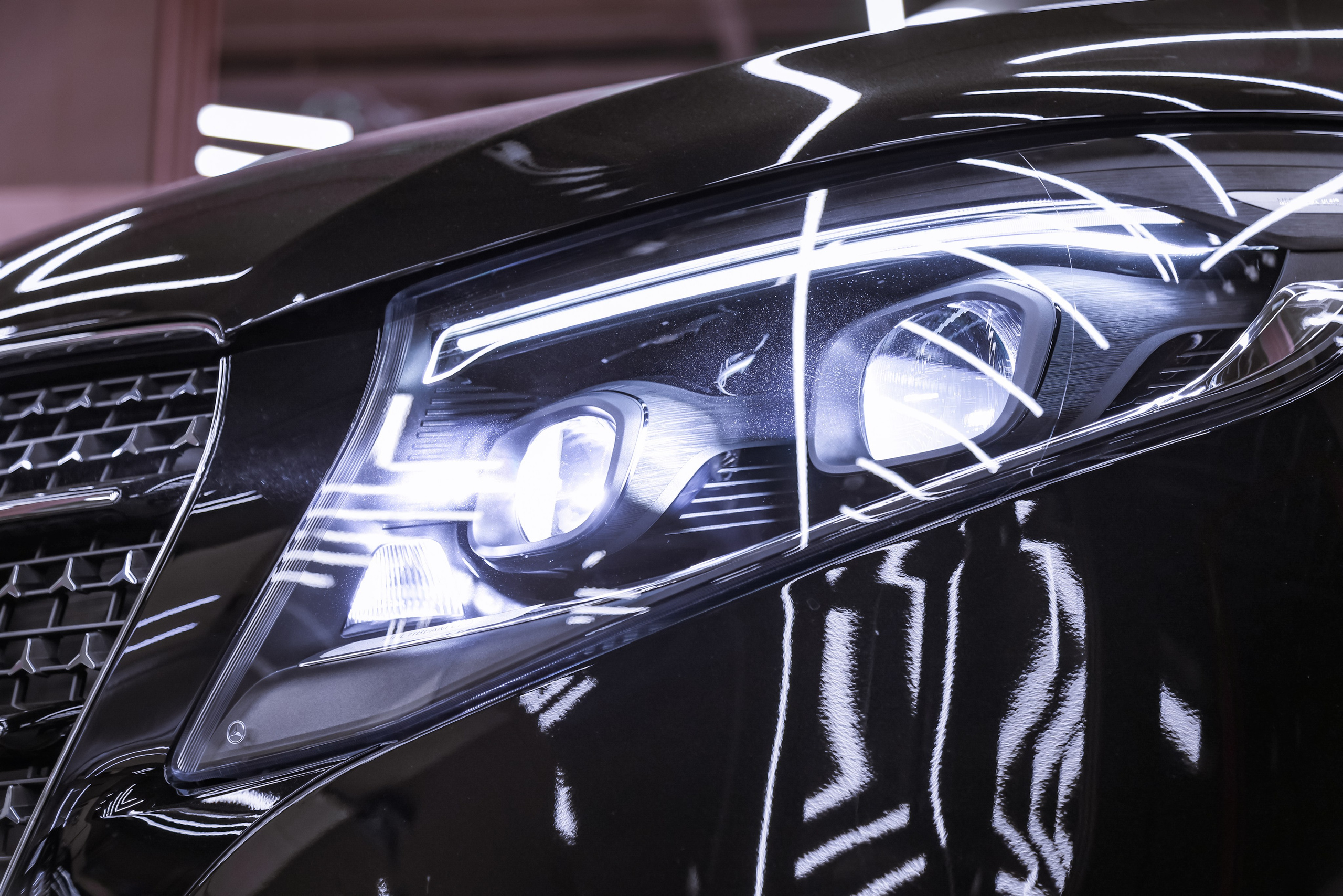 2024 MERCEDES BENZ V 300 d 4MATIC. Mixturecaptures