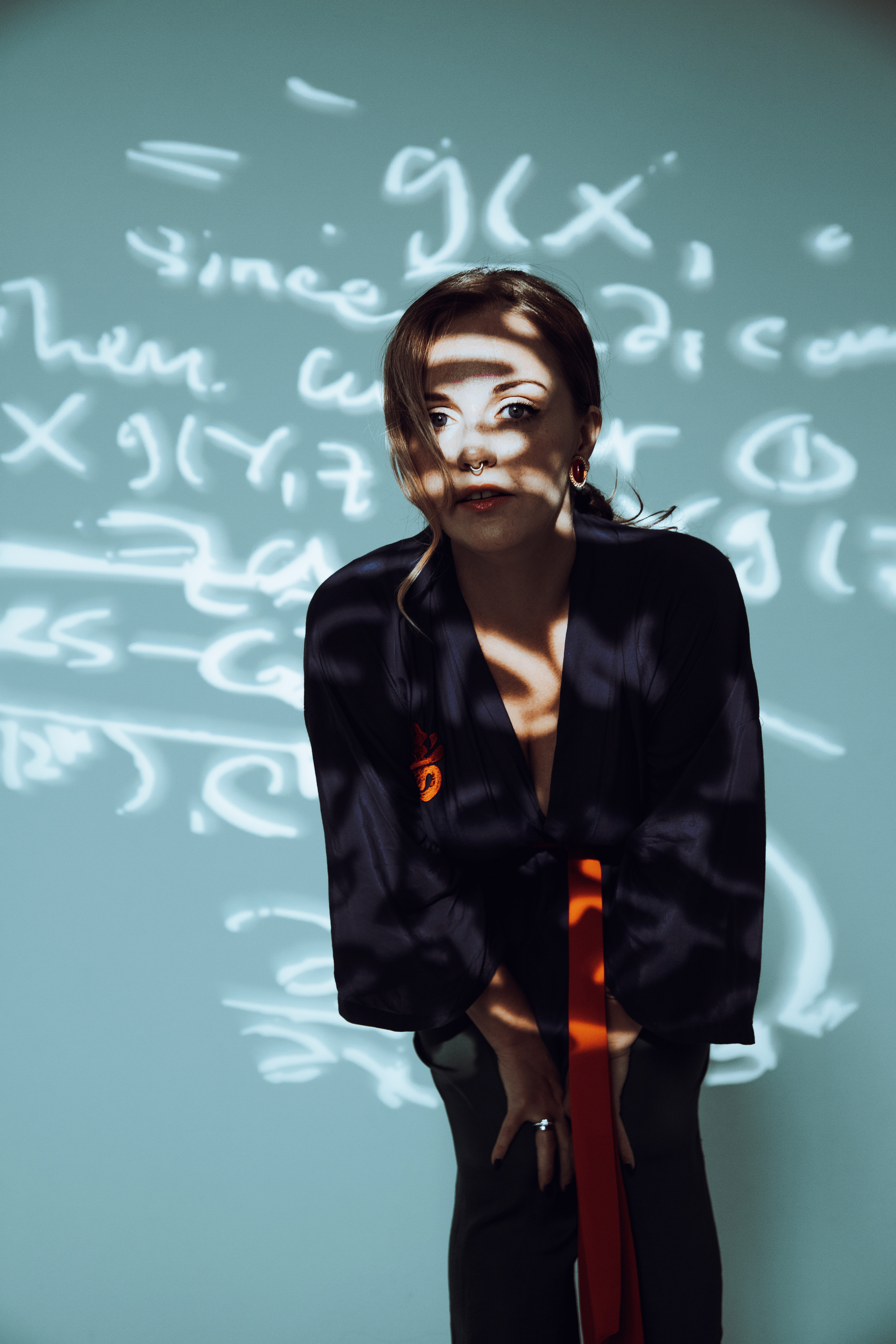 фотосессия в студии с ребенком, индивидуальная фотосессия в Москве, стильная фотосессия с ребенком, фотосессия на циклораме, фотосессия с малышом, портретная фотосессия в студии