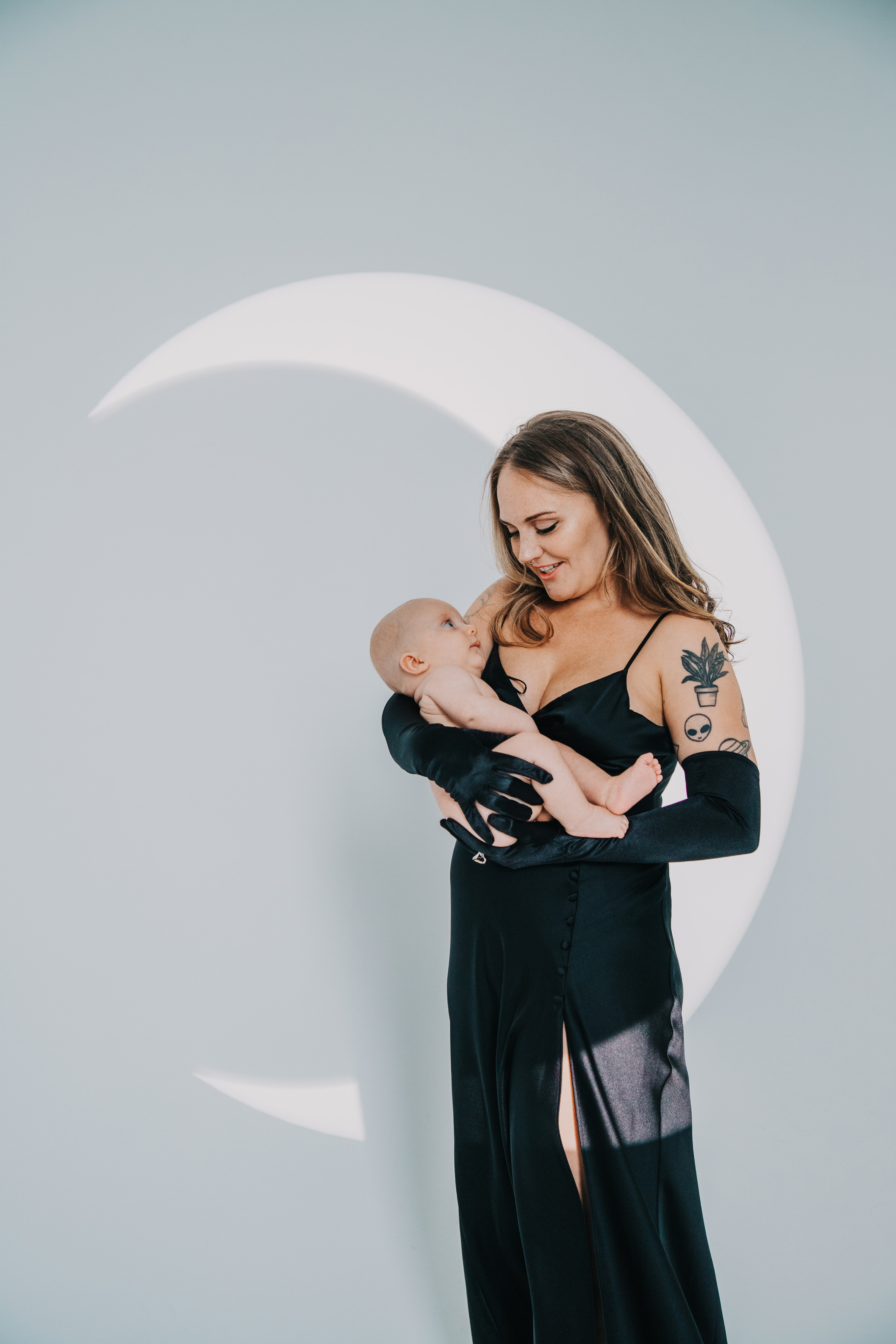 фотосессия в студии с ребенком, индивидуальная фотосессия в Москве, стильная фотосессия с ребенком, фотосессия на циклораме, фотосессия с малышом, портретная фотосессия в студии