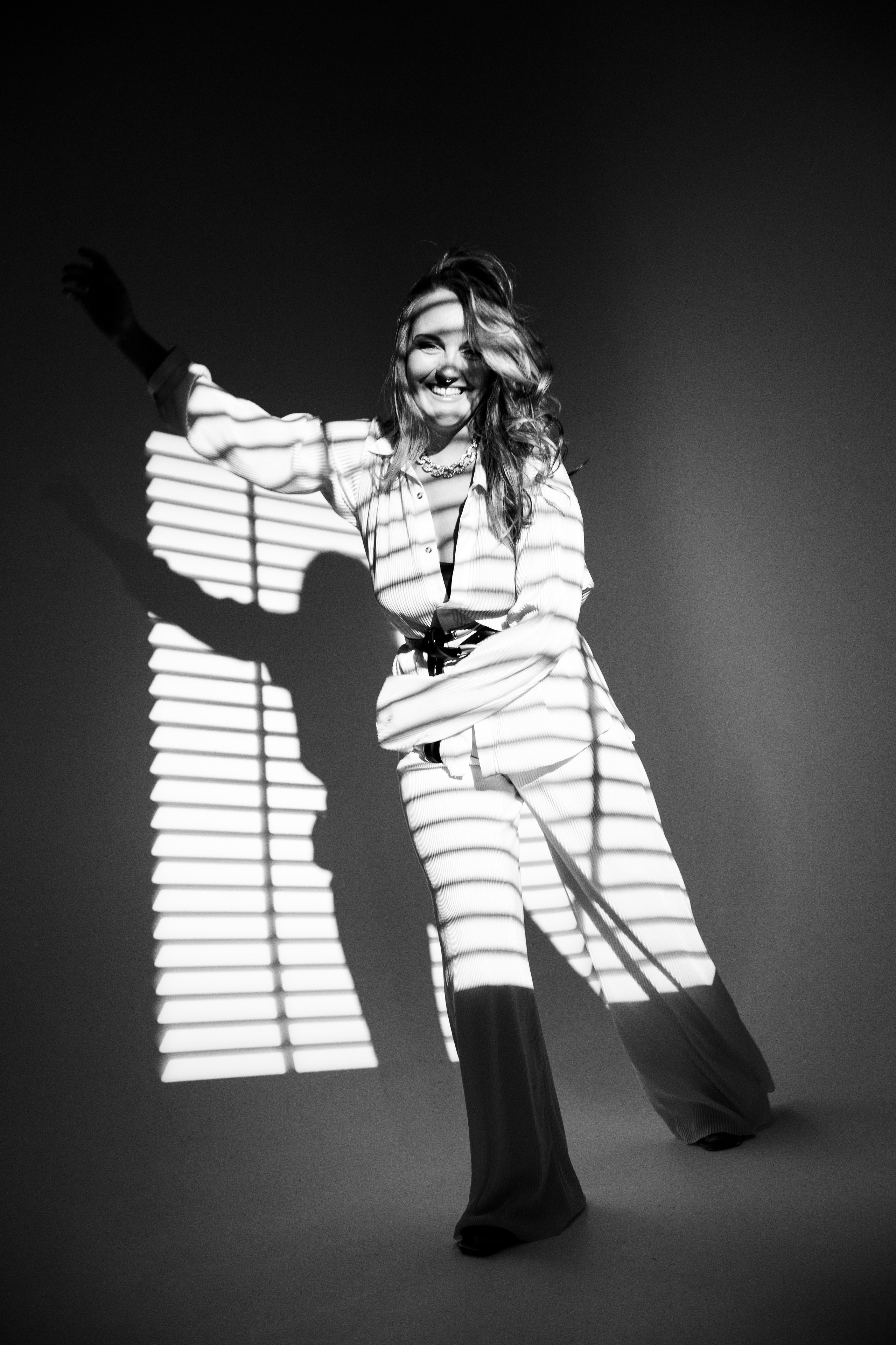 фотосессия в студии с ребенком, индивидуальная фотосессия в Москве, стильная фотосессия с ребенком, фотосессия на циклораме, фотосессия с малышом, портретная фотосессия в студии