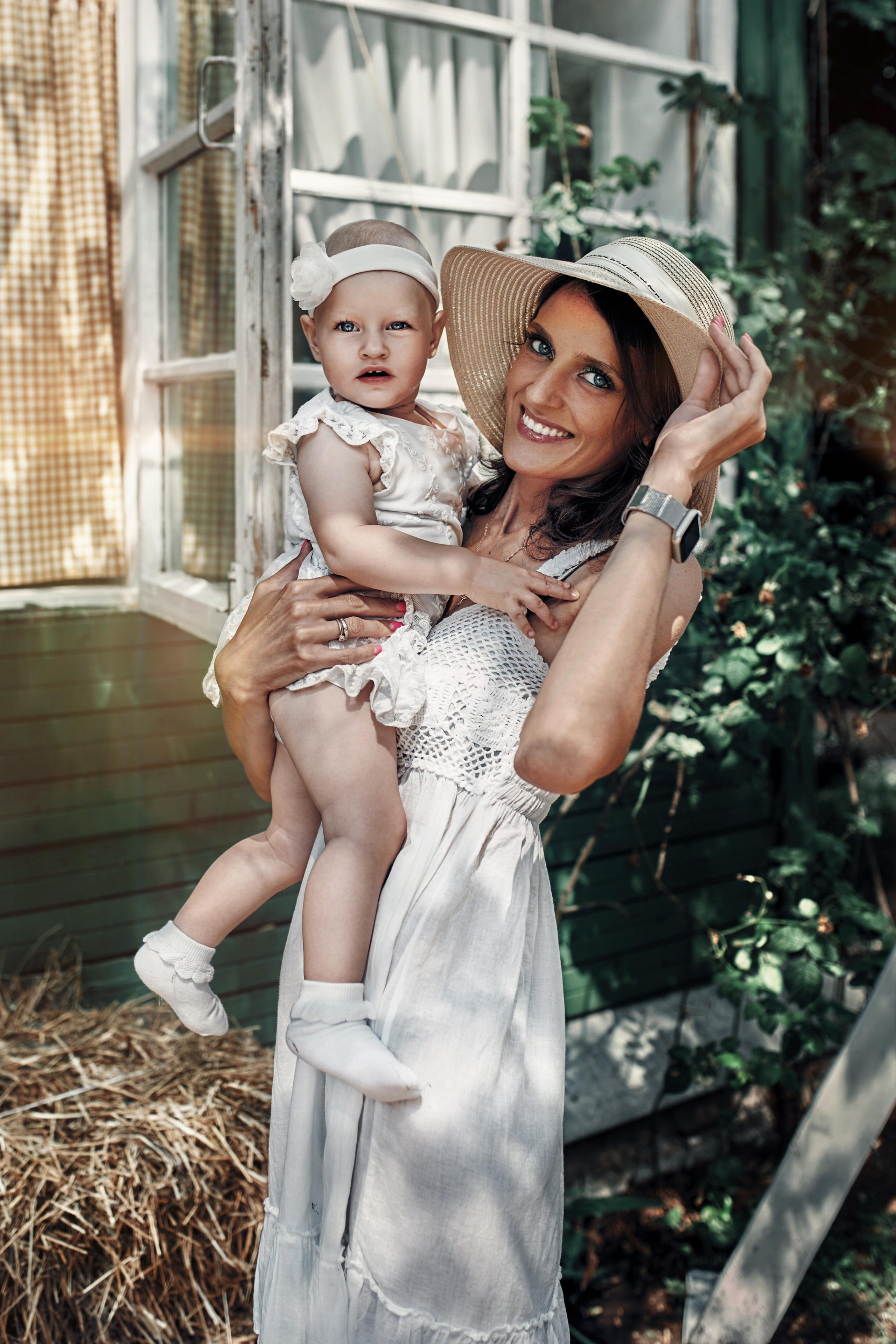 фотосессия семейная на природе Москва, фотосессия семьи в студии в Москве, фотосессия пары в студии, фотосессия мамы и ребенка в Москве, деревенская фотосессия на природе