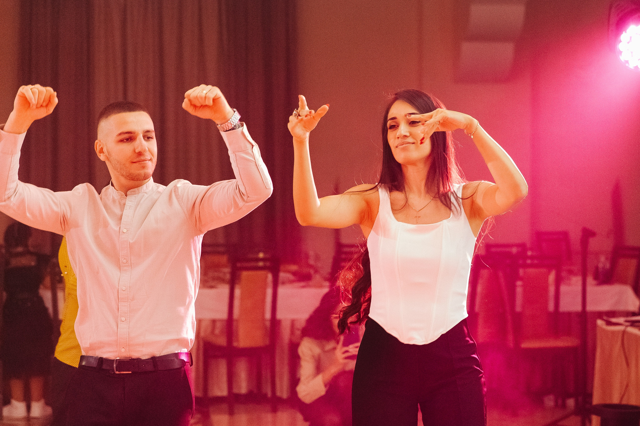 Ани и Назели. 35&5 День рождения, «Янтарь». Фотограф в Красноярске Надежда Воскресенская