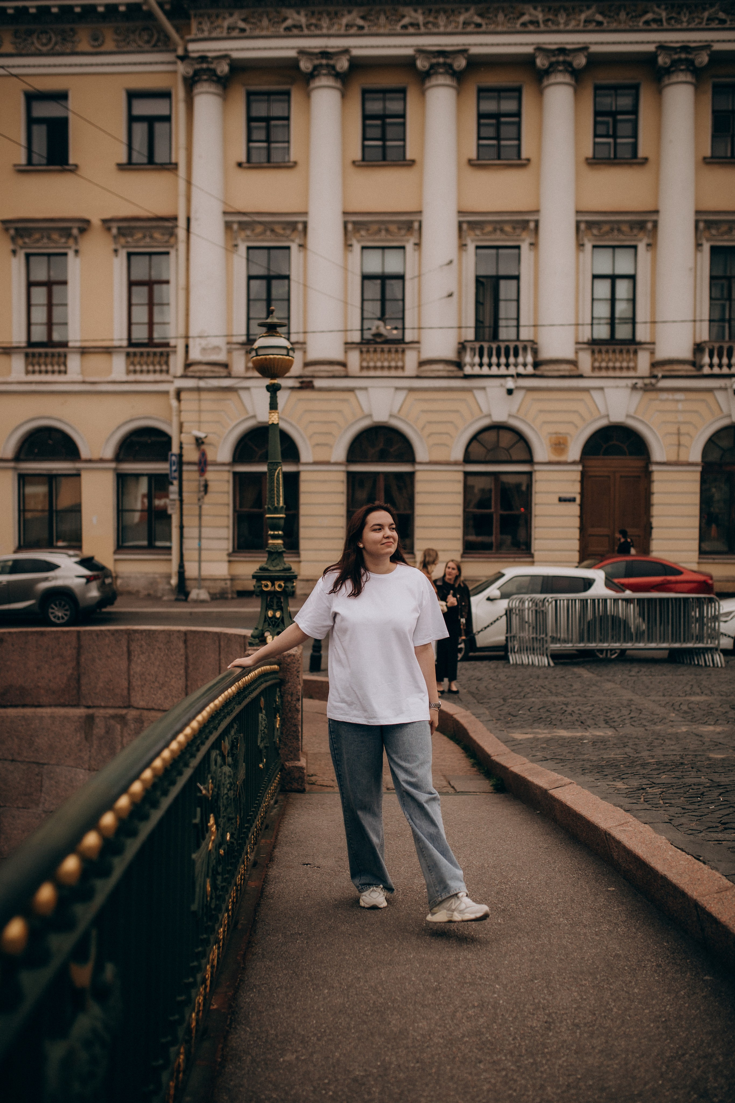 Фотосессия для сестёр: прогулка по Питеру. Фотограф Санкт-Петербург Князева Елизавета