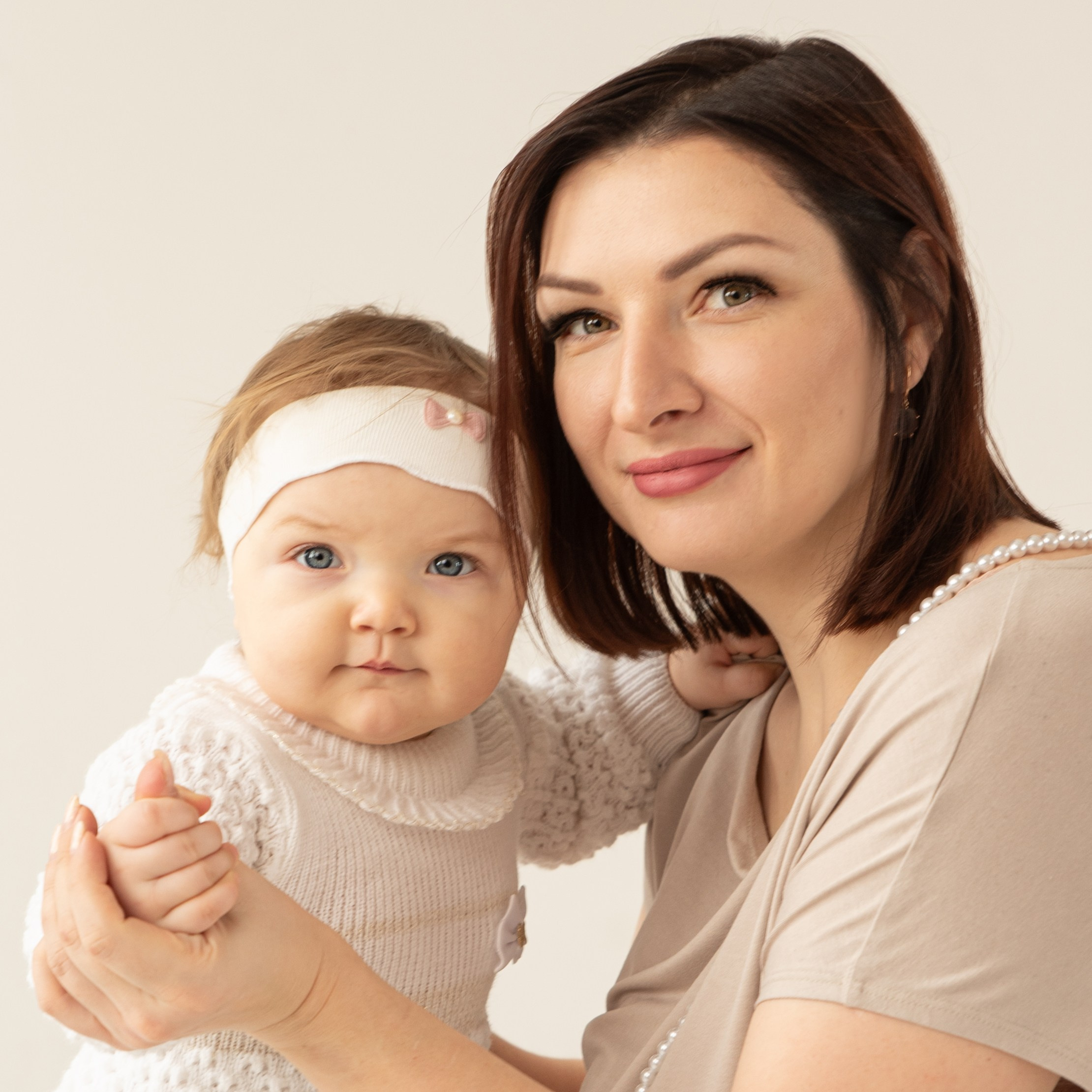 Семейная фотосессия в студии (циклорама). Семейный и детский фотограф в Туле Светлана Воронкова