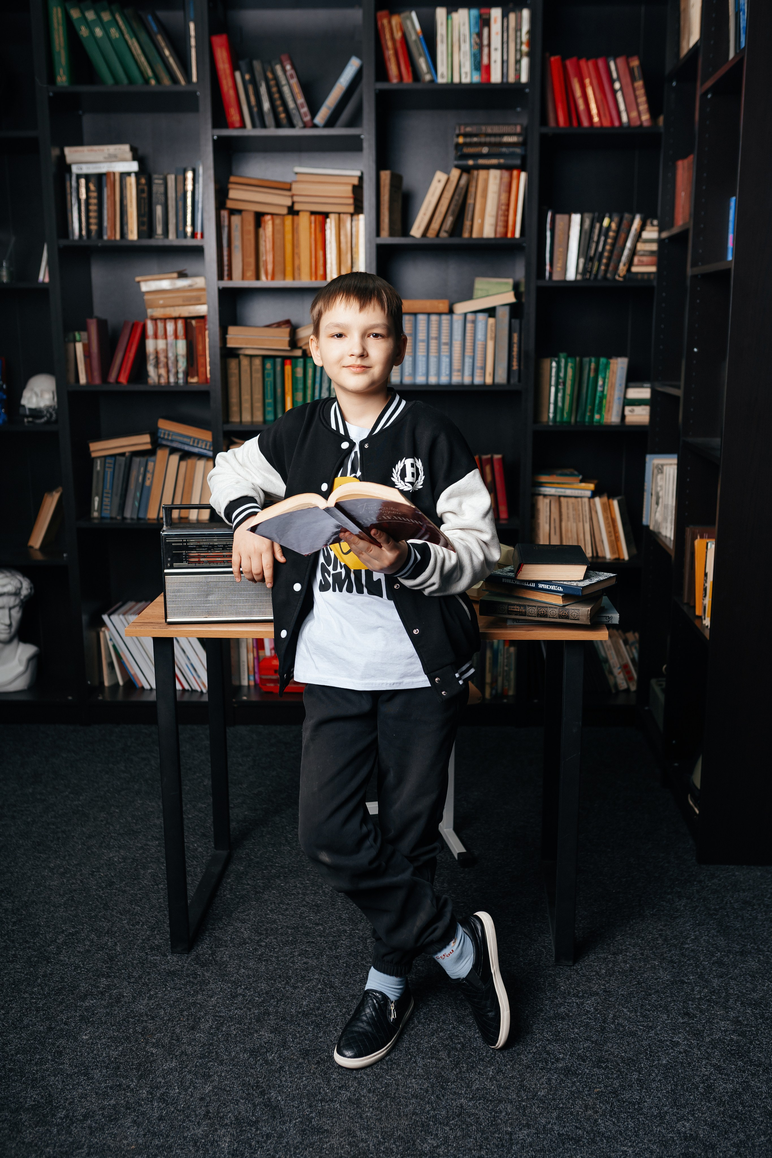 В студии. 4 класс. Фотограф Ким Наталья в Красноярске