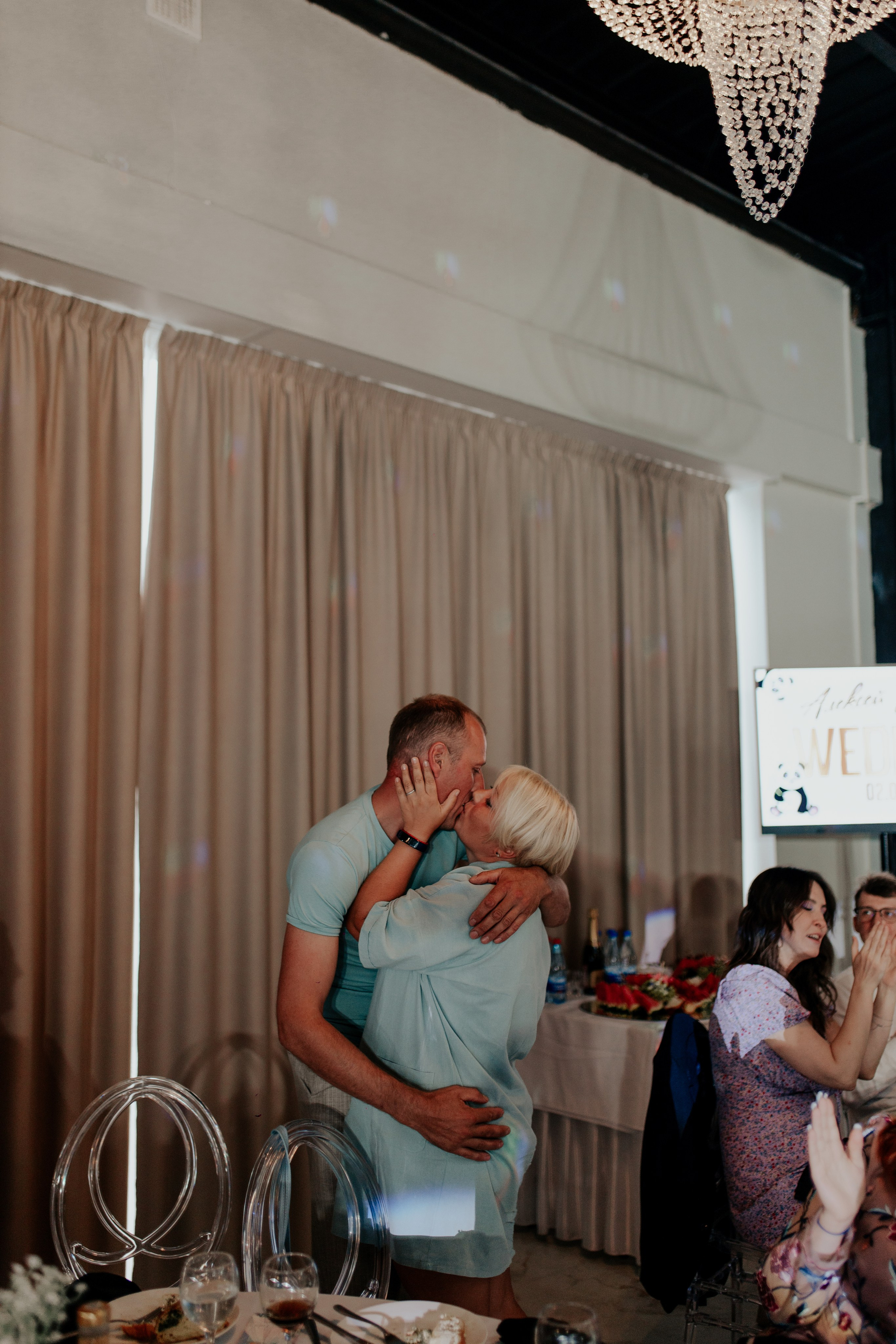 Свадебный банкет в Санкт-Петербурге — Трогательная фотосессия с родными и лавстори. Фотограф в Санкт-Петербурге Лиза Семченкова