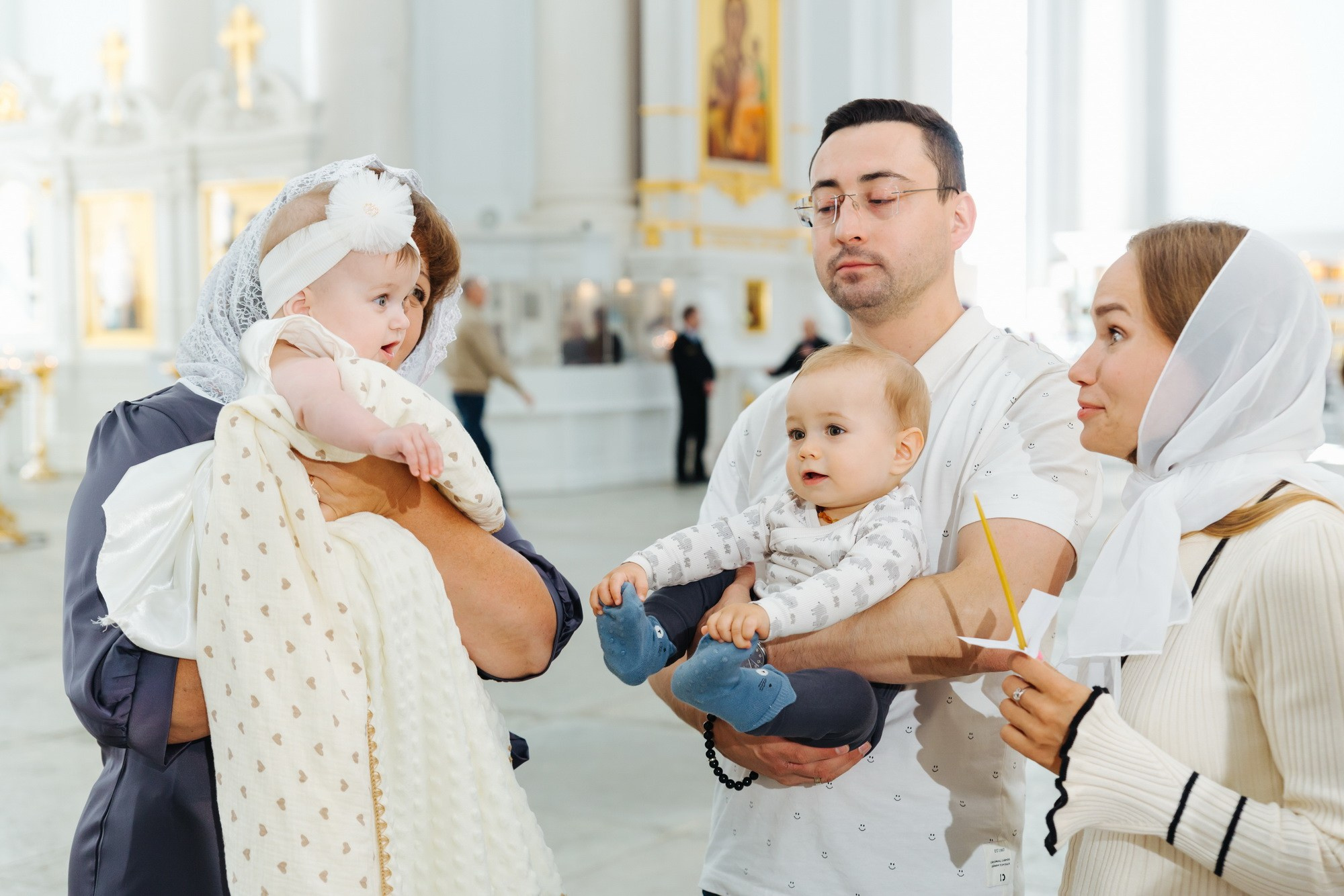 Смольный собор крещение сколько стоит, где провести крещение спб, душевный батюшка смольный собор, цена крестин, где покреститься взрослому