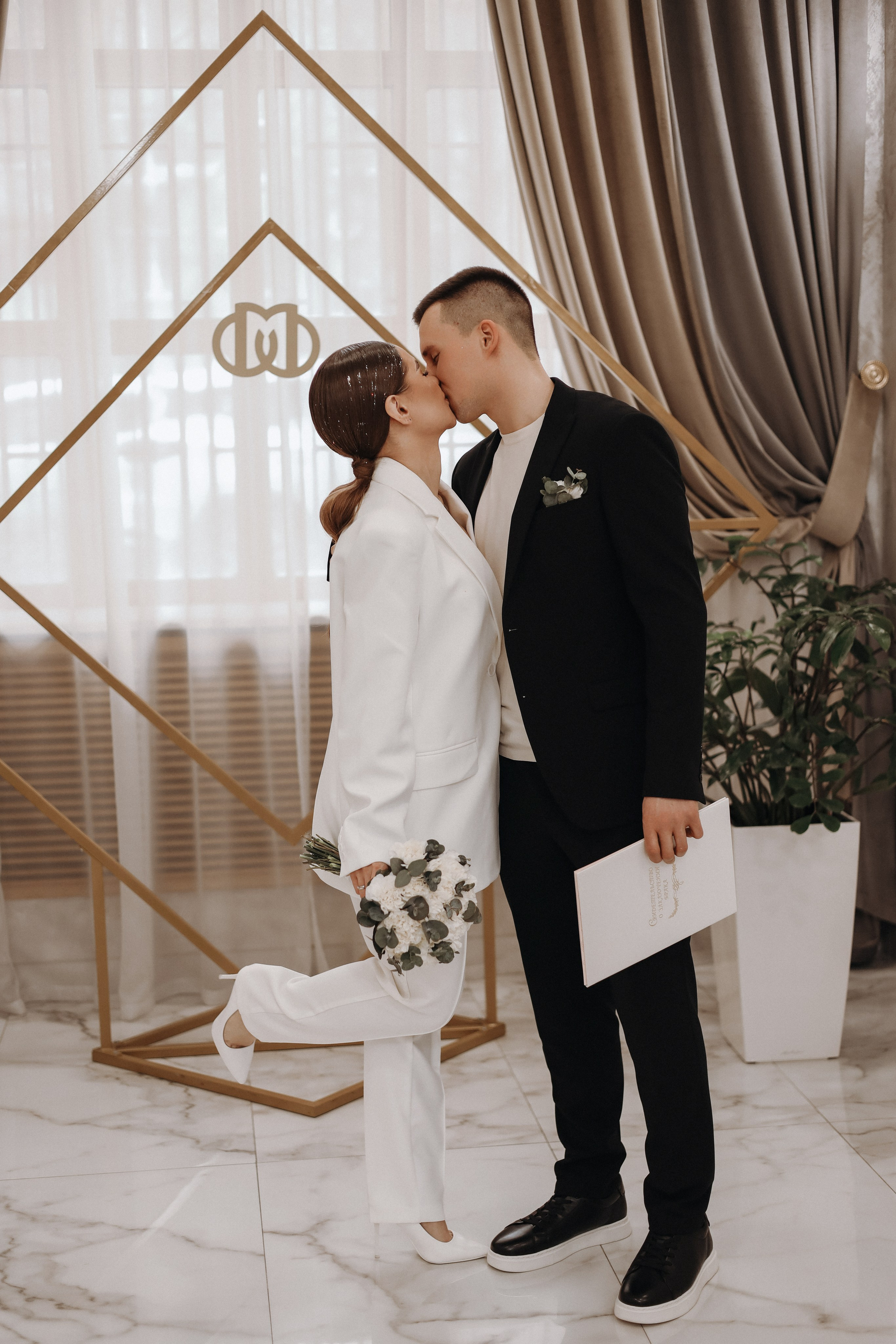 Кристина и Евгений. Кутузовский ЗАГС. Диана Чечель. Свадебный и портретный фотограф в Москве