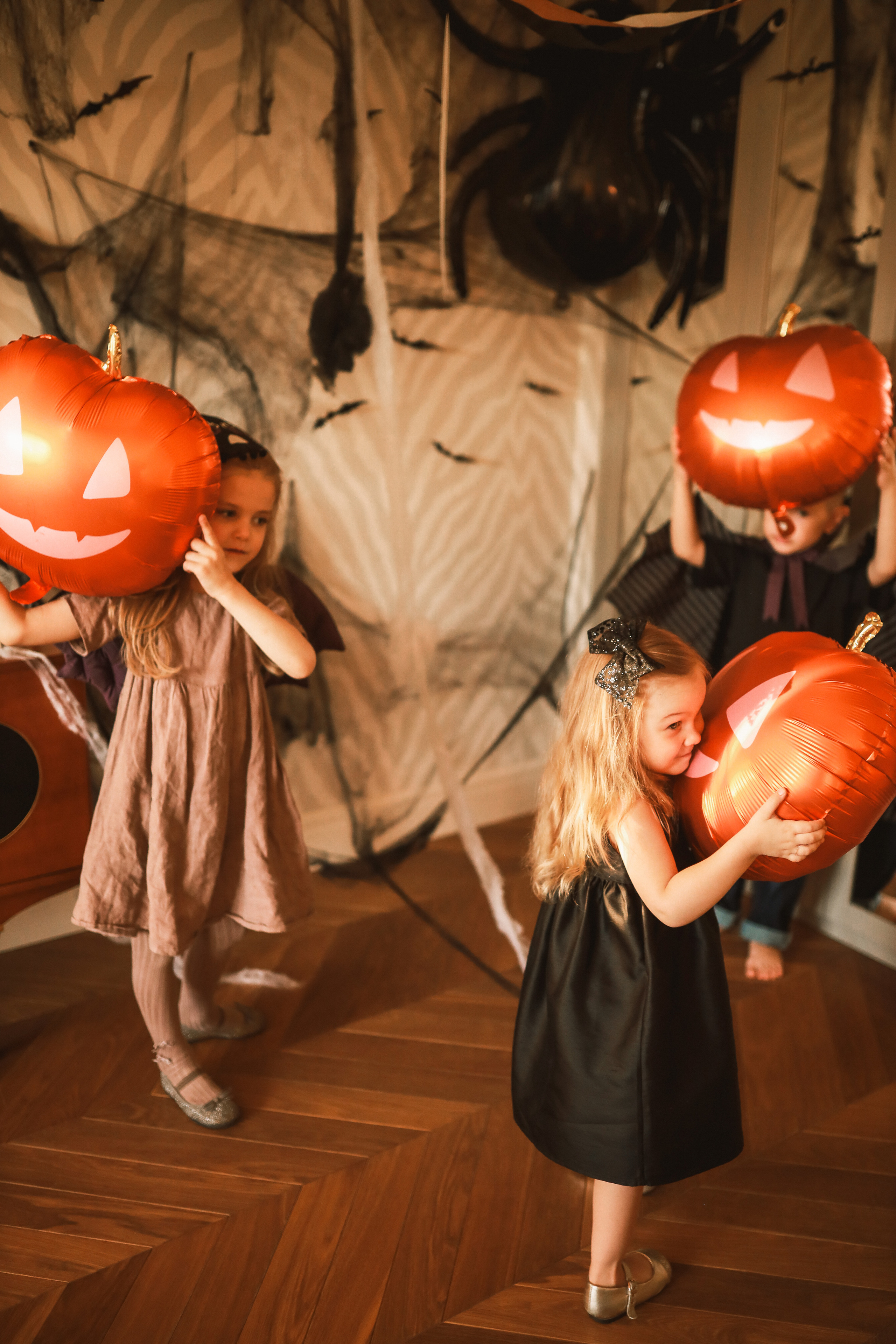Хэллоуин Елена. Детский и семейный фотограф Москва Виктория Самоховец