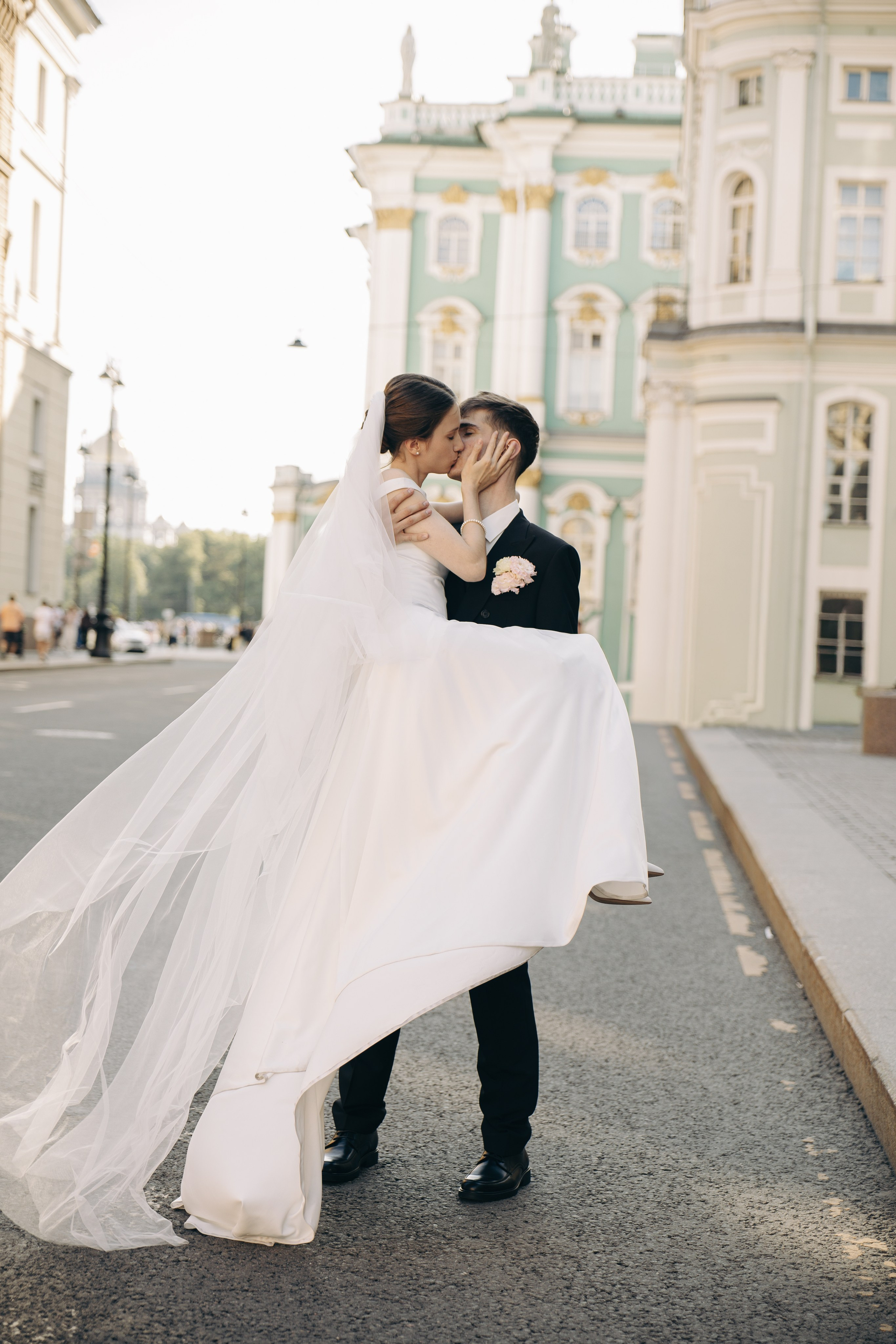 Вероника и Никита. Загс, прогулка. Свадебный фотограф в Санкт-Петербурге Лана Денисова