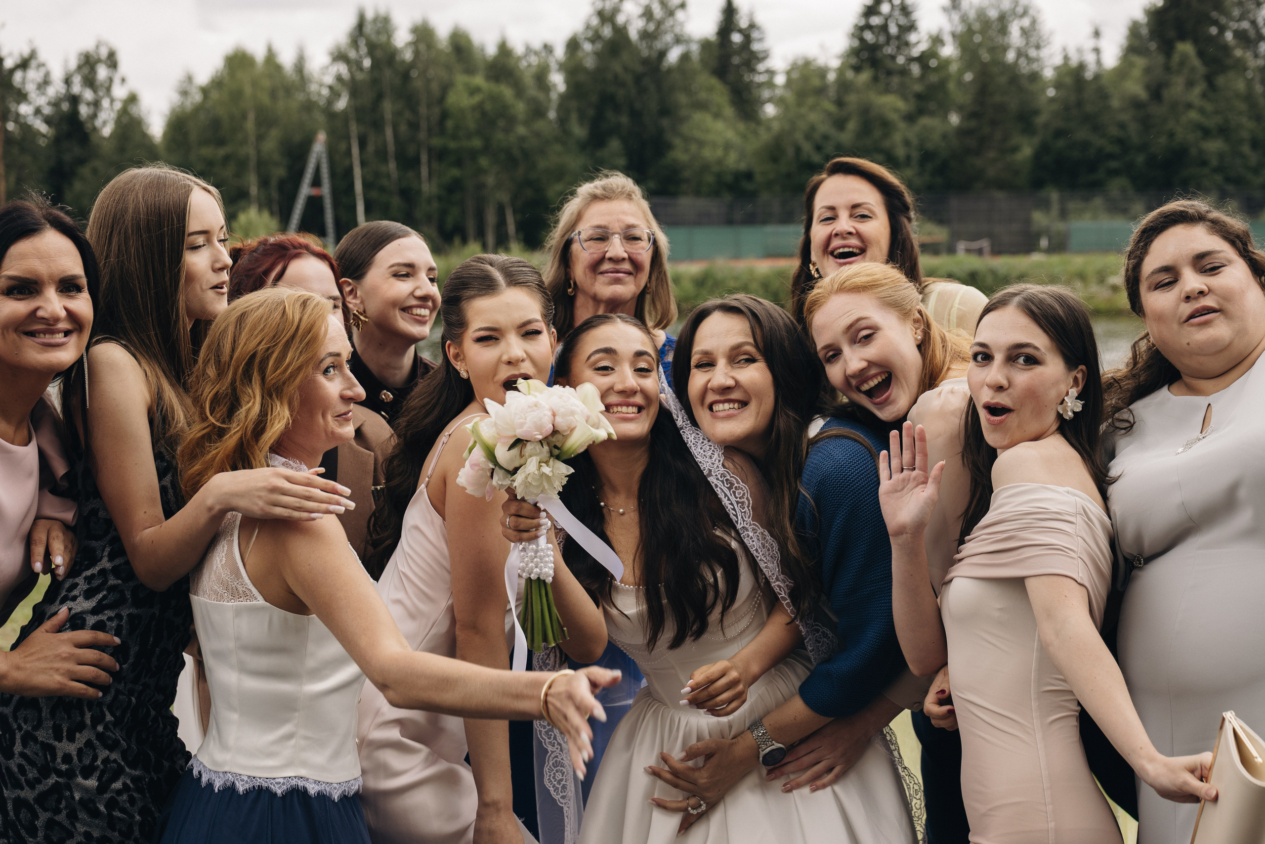 Эля и Денис. Утро невесты, загс, прогулка, банкет. Свадебный фотограф в Санкт-Петербурге Лана Денисова