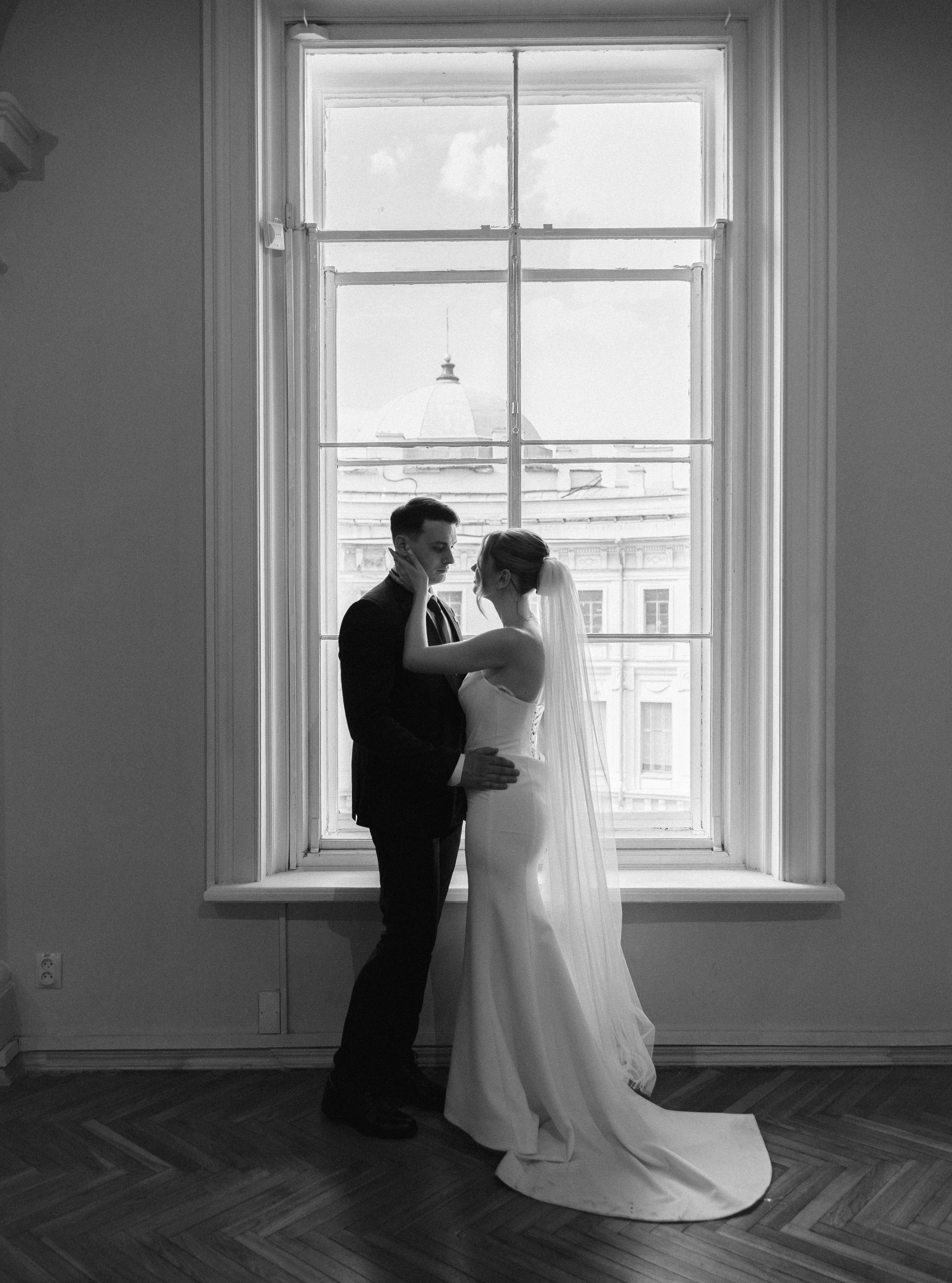 Светлана и Алексей. Загс, прогулка, музей. Свадебный фотограф в Санкт-Петербурге Лана Денисова