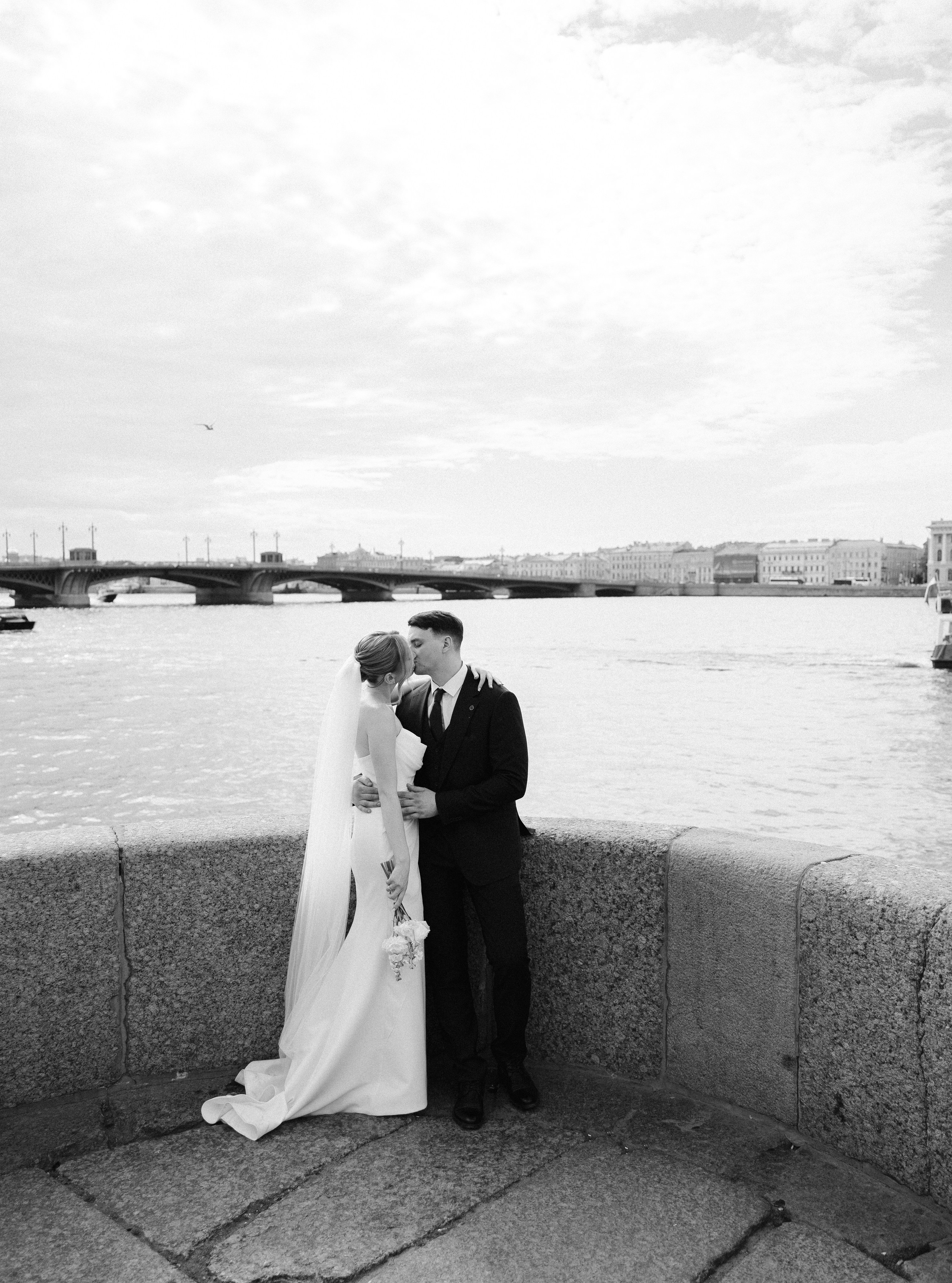 Светлана и Алексей. Загс, прогулка, музей. Свадебный фотограф в Санкт-Петербурге Лана Денисова