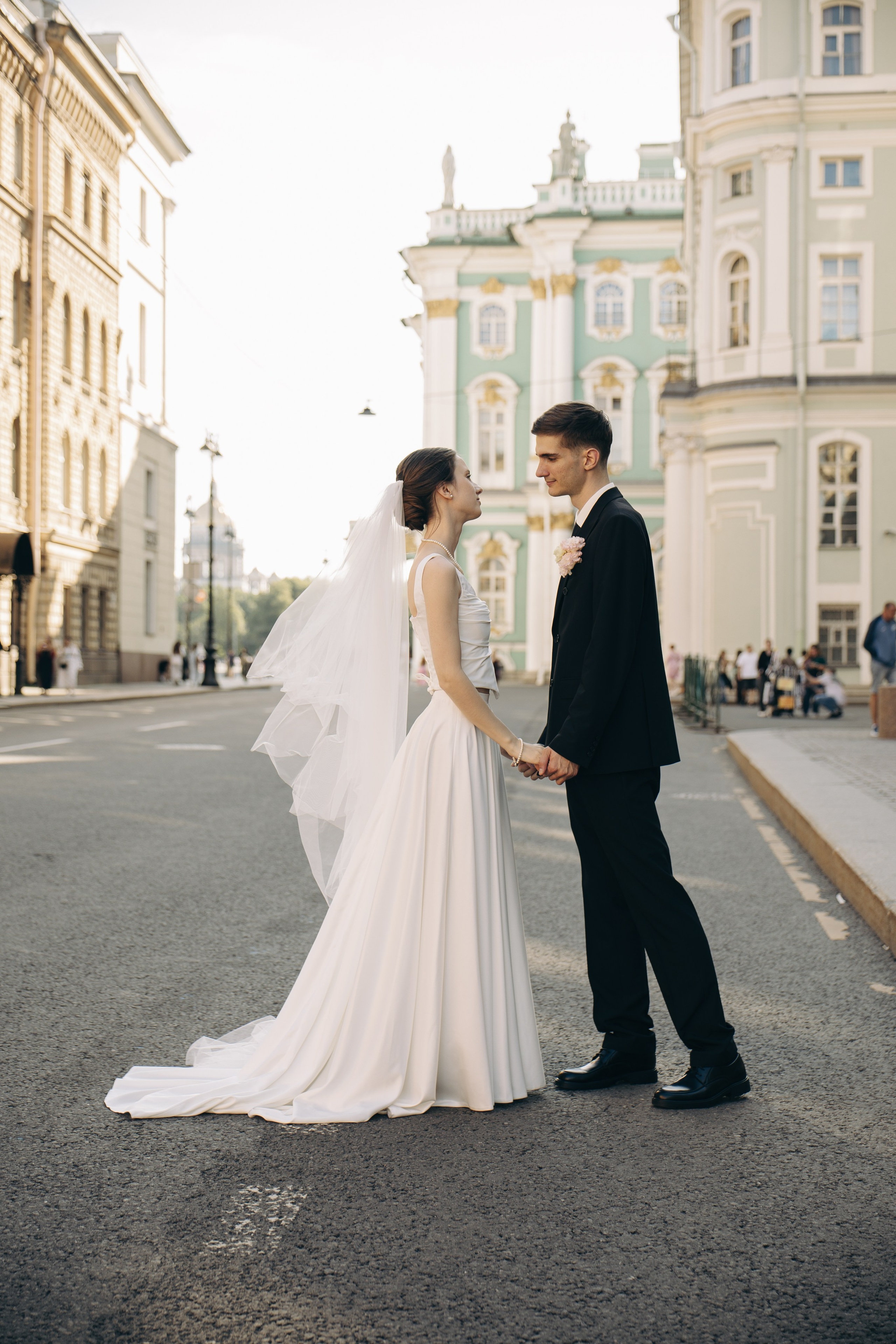 Вероника и Никита. Загс, прогулка. Свадебный фотограф в Санкт-Петербурге Лана Денисова