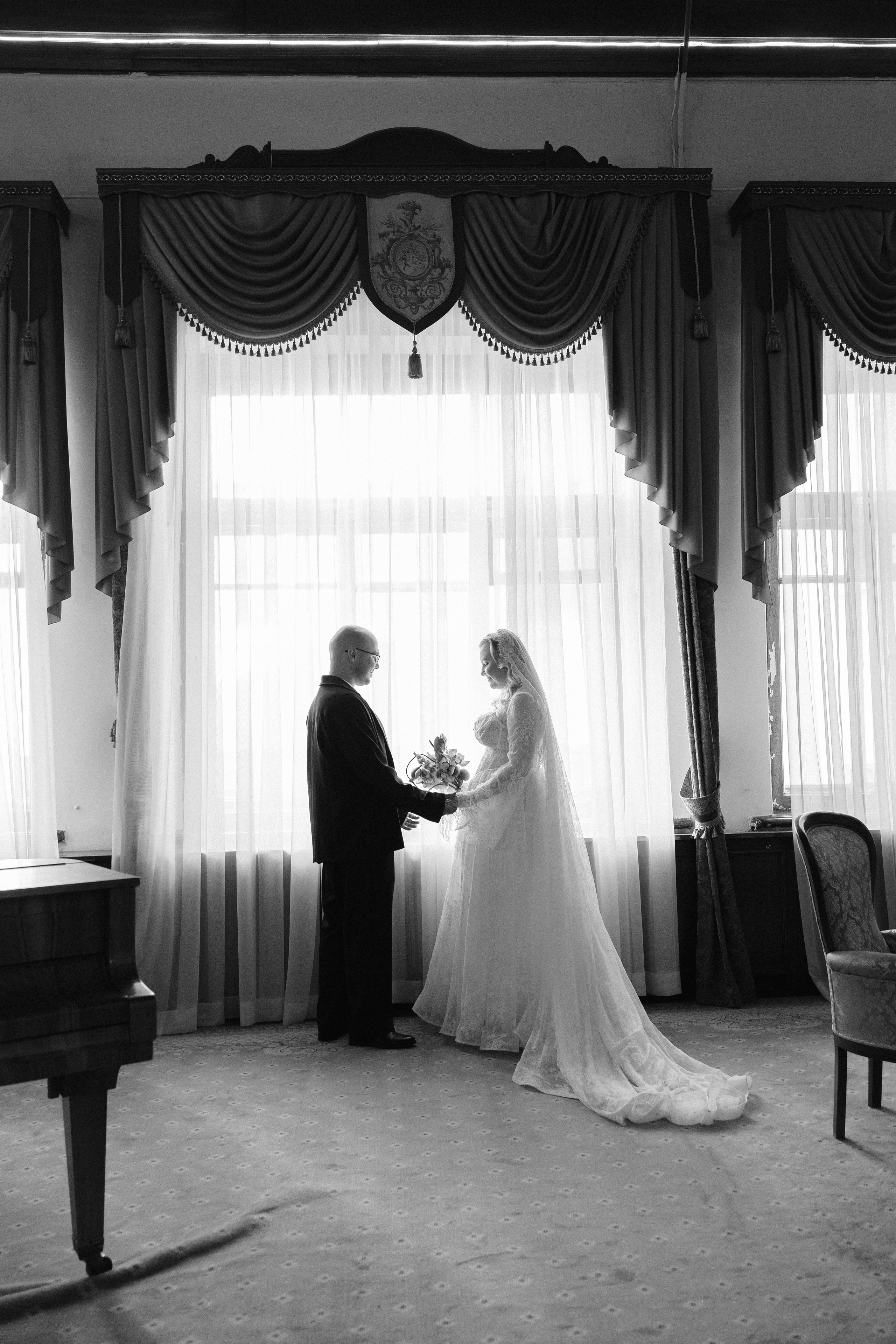 Алина и Никита. Загс, прогулка, Штиглица, банкет. Свадебный фотограф в Санкт-Петербурге Лана Денисова