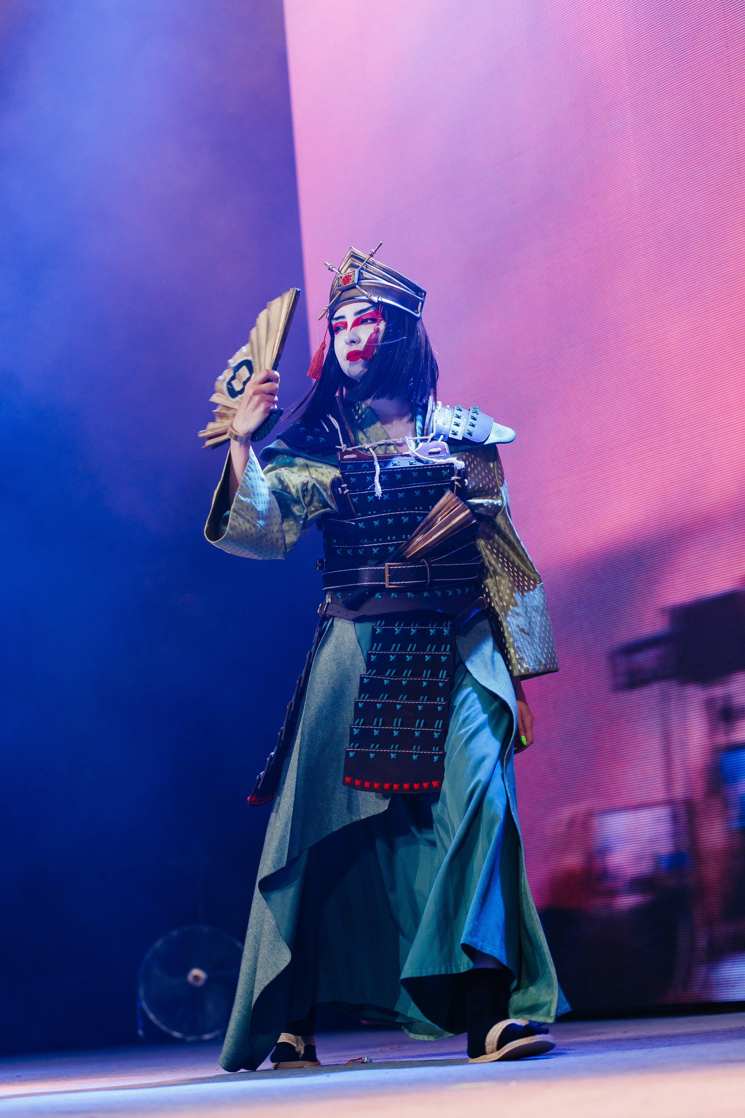 Суки из  Аватар из  Легенда об Аанге