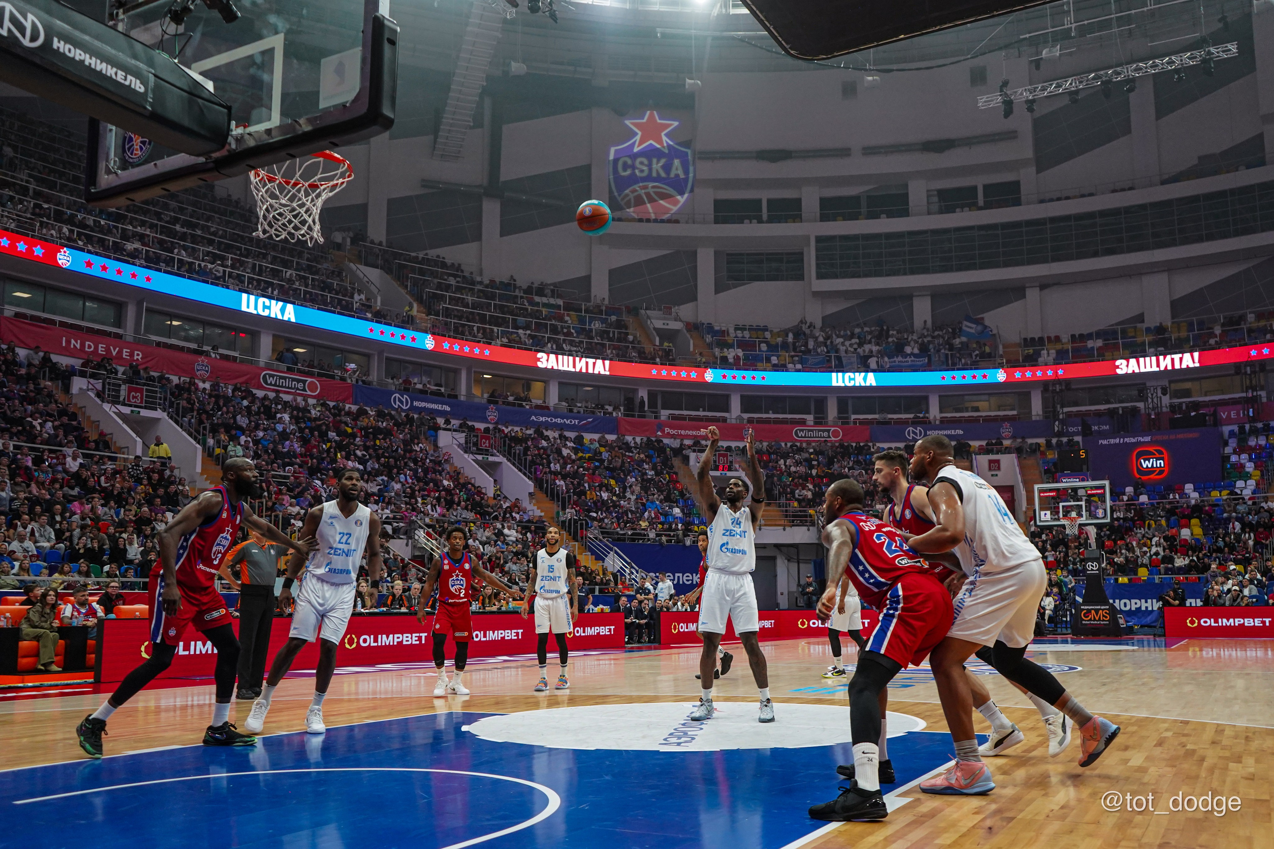 Баскетбол. ЦСКА-Зенит (13.10.24). Автомобильный фотограф Шакая Кирилл