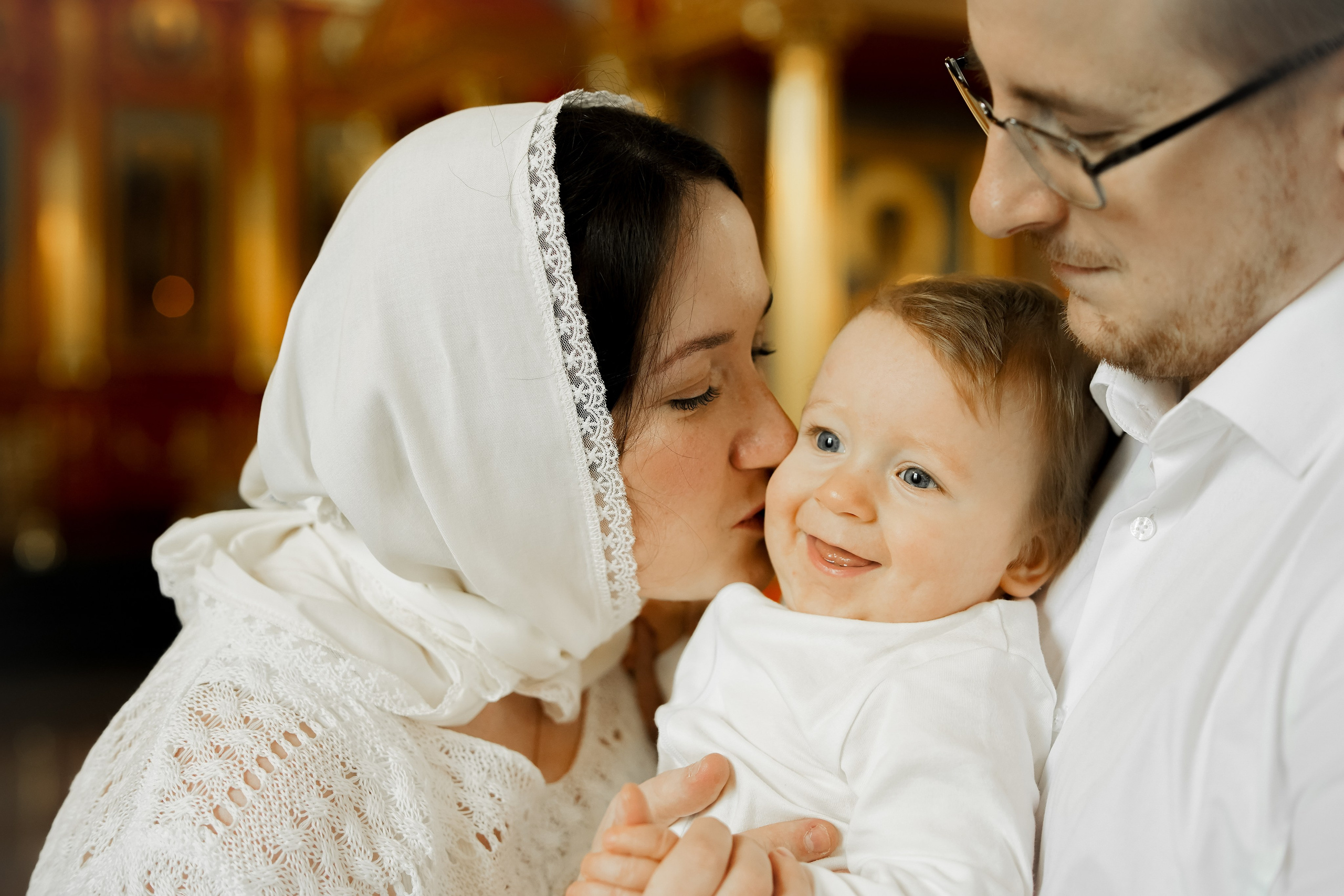 Крещение Василисы Храм Георгия Всеволодовича. Фотограф на крещение и венчание в Нижнем Новгороде.Свадебный Фотограф
