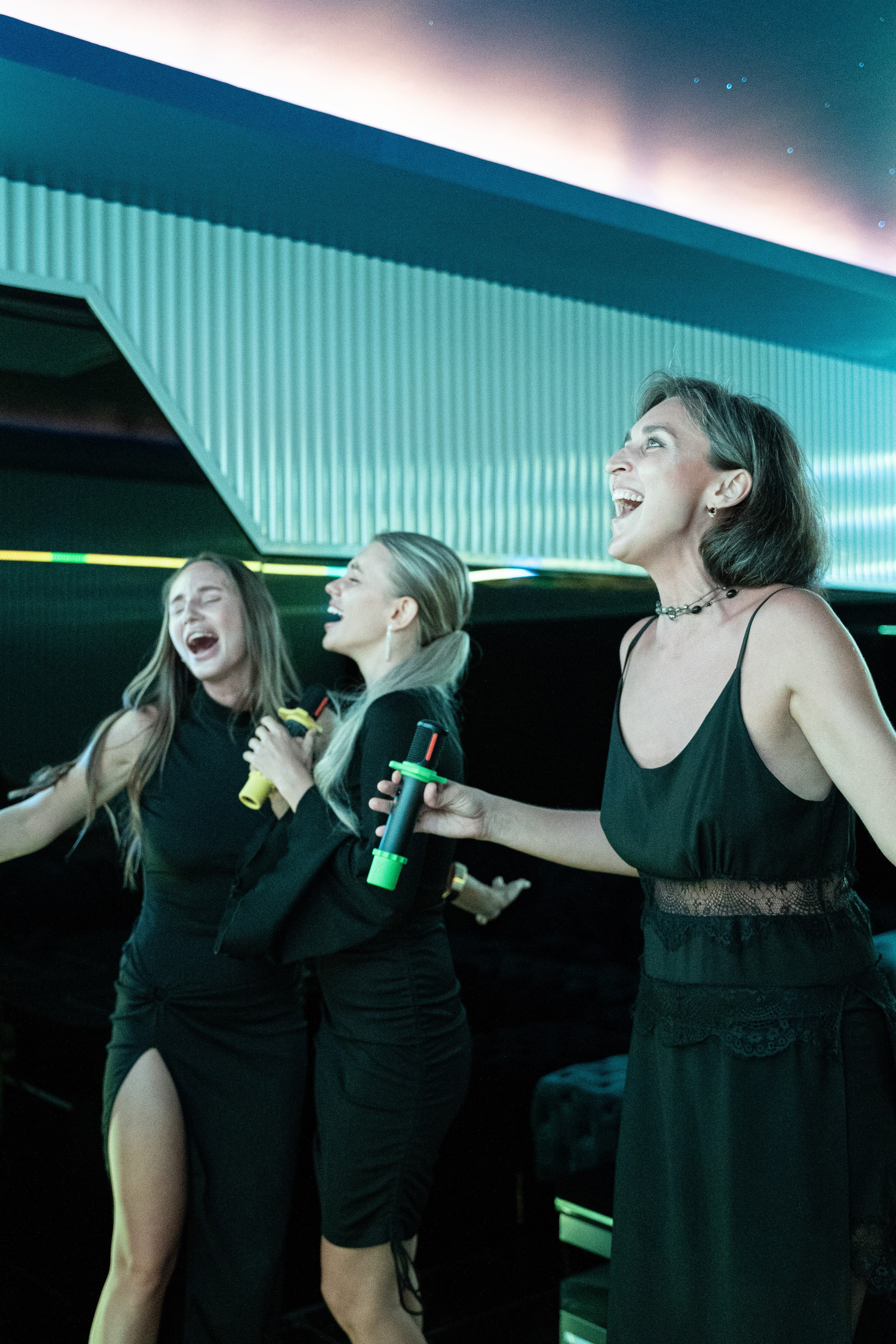 TEMPO KARAOKE. Brand designer | photographer | model