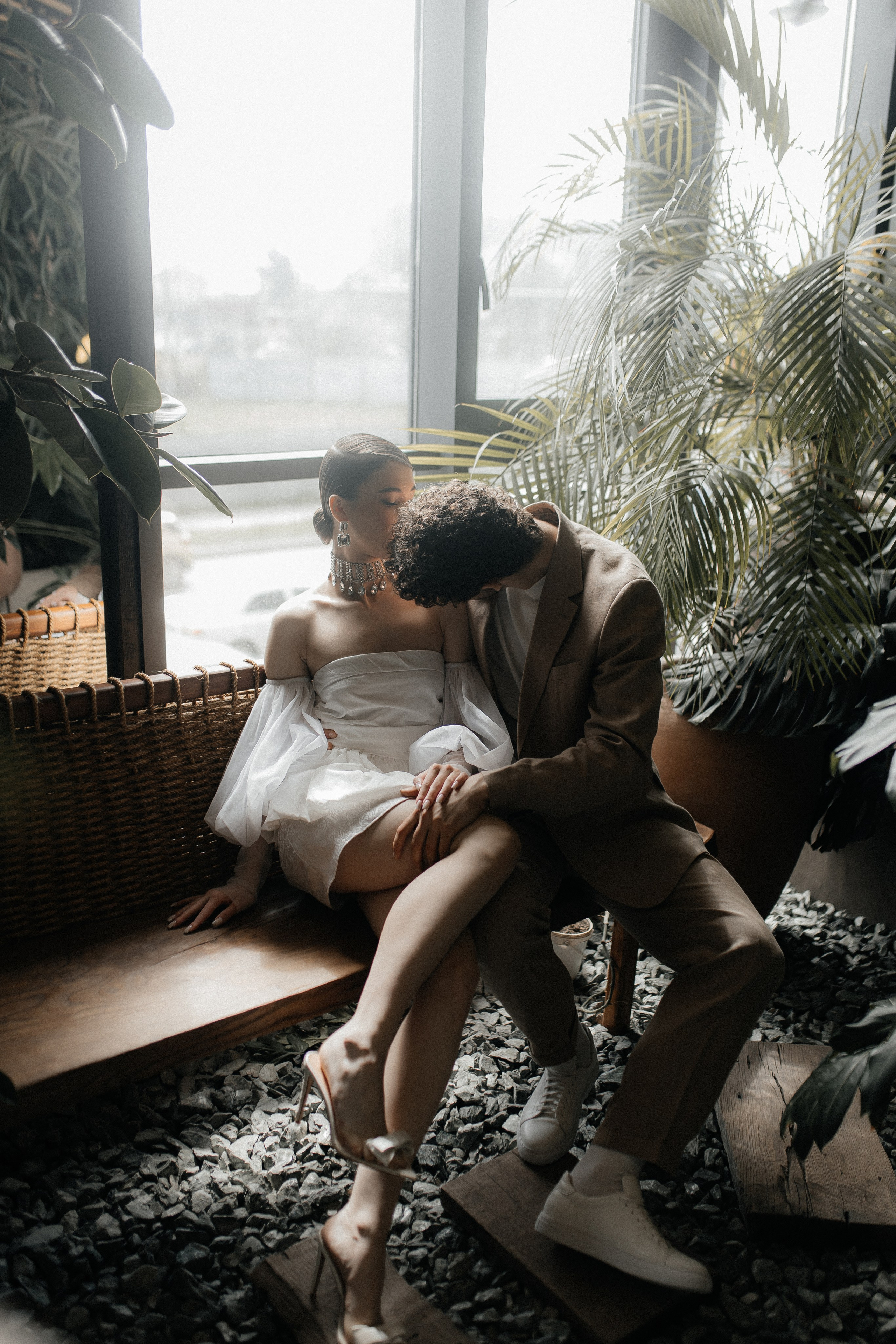 Свадебная история в оранжерее