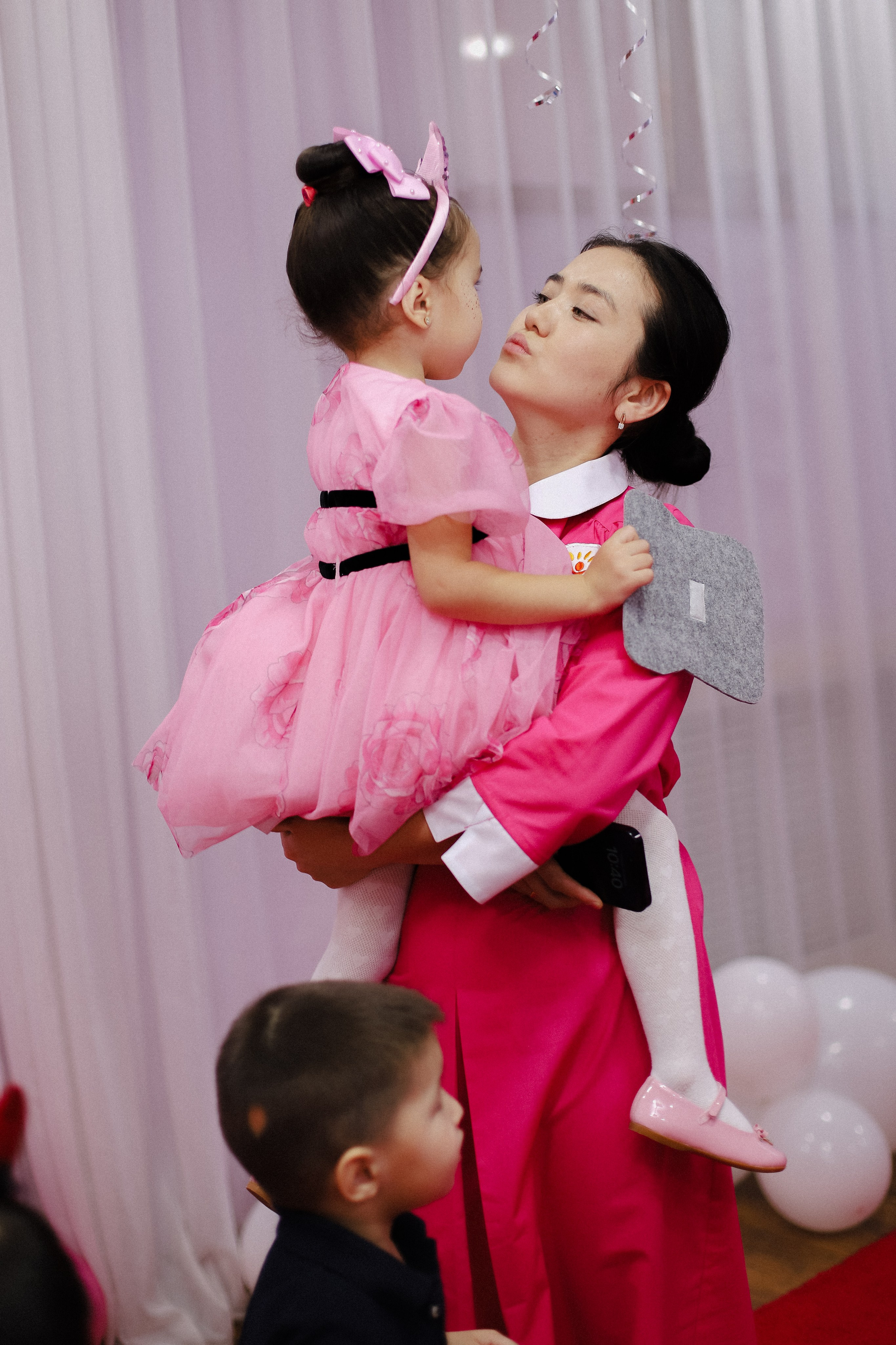 День рождение Сафии. Фотограф в Алматы и Москве Даша Пушкина