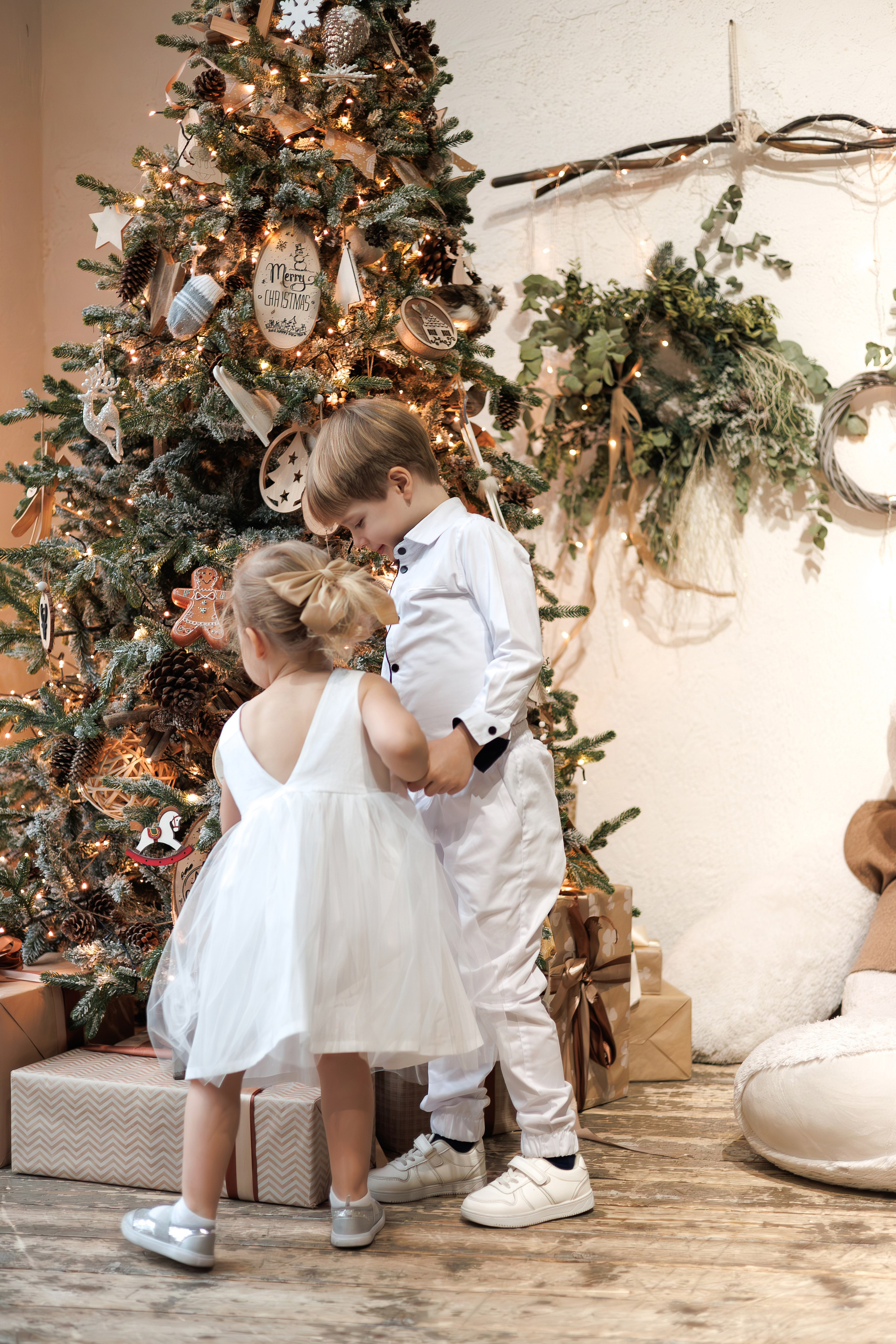 Новогодняя семейная фотосессия в студии FAMOUS (на Павелецкой). Свадебный и семейный фотограф в Москве и МО Елена Агапова