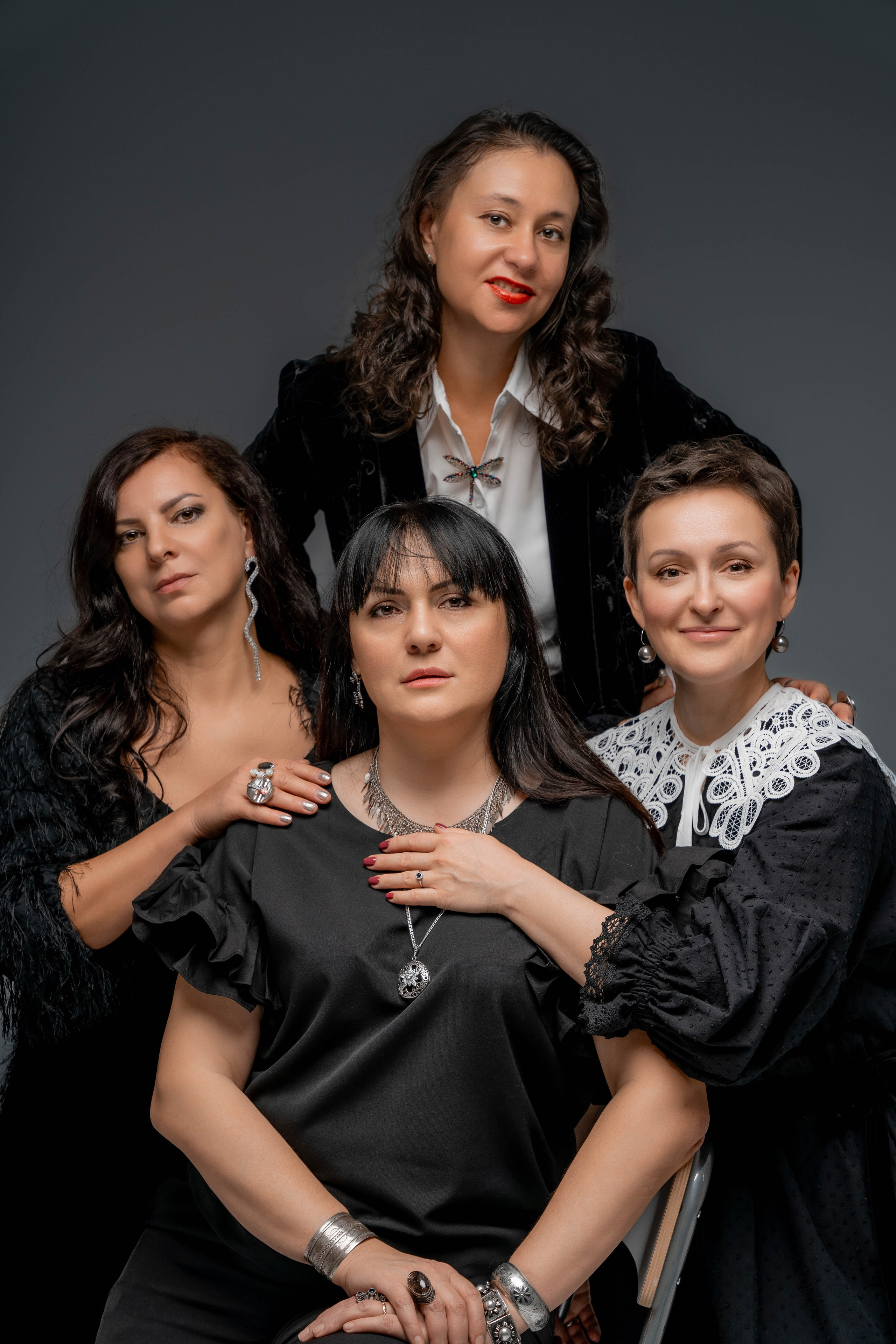 Дружеские фотосессии в студии. Профессиональный фотограф Ковалева Олеся