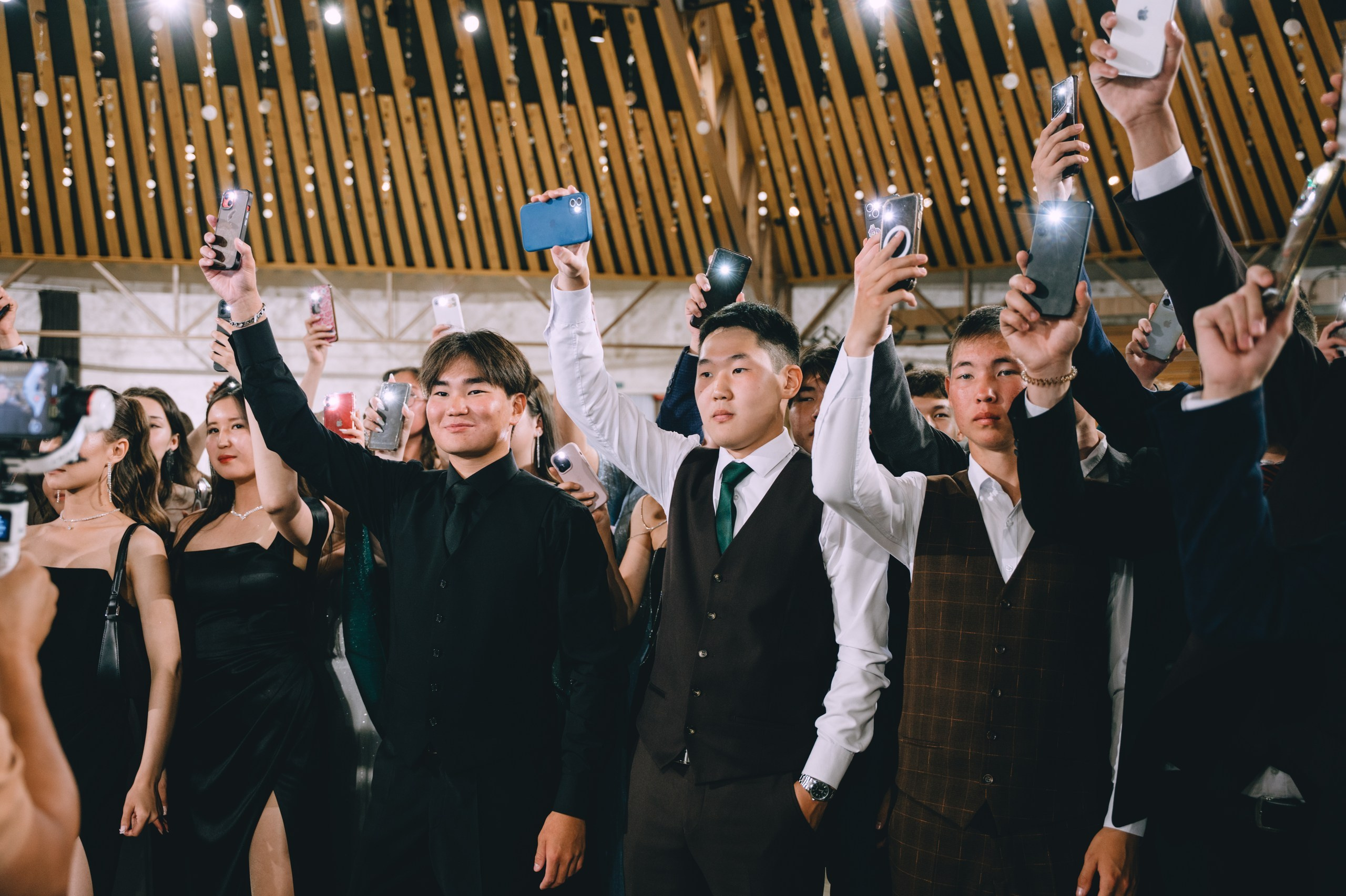 Выпускной Усть-Ордынской СОШ № 1 2025. Фотограф в Иркутске Сендыхеев Пётр