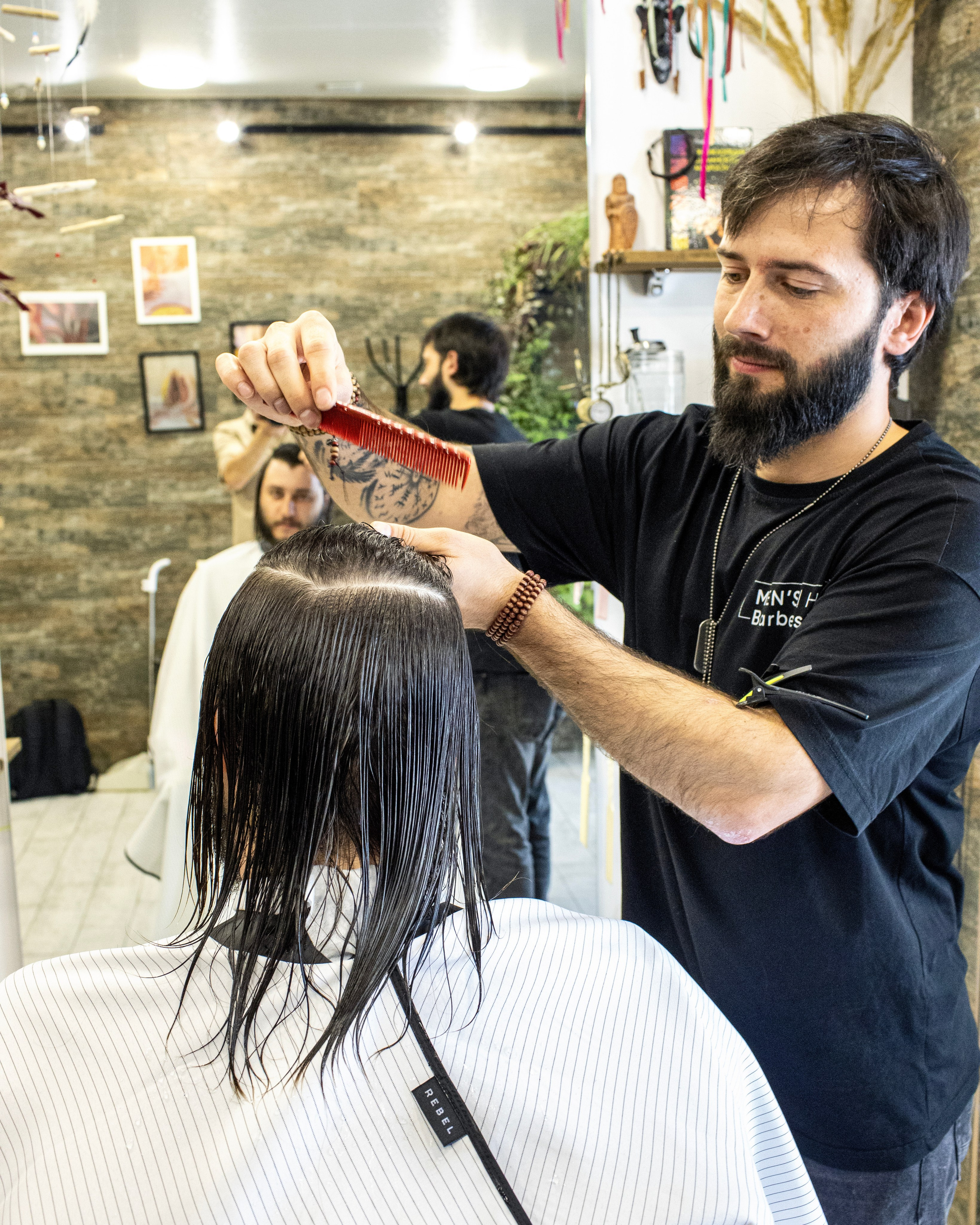 Барбершоп"Mens HUB». Медиапродюсер, фотограф в Минеральных Водах —Виктор Холодов