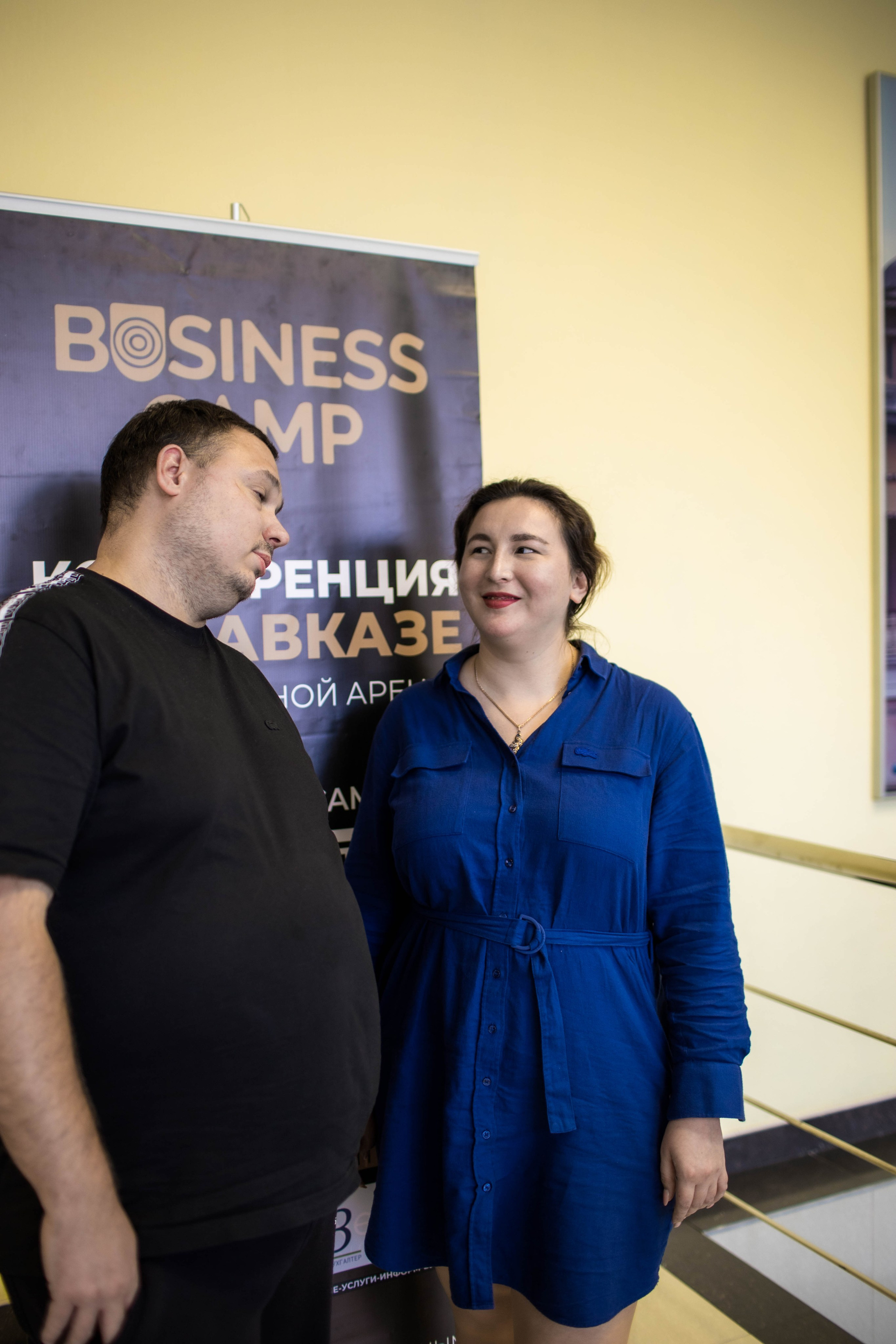 КОНФЕРЕНЦИЯ ПО ПОСУТОЧНОЙ АРЕНДЕ. Медиапродюсер, фотограф в Минеральных Водах —Виктор Холодов