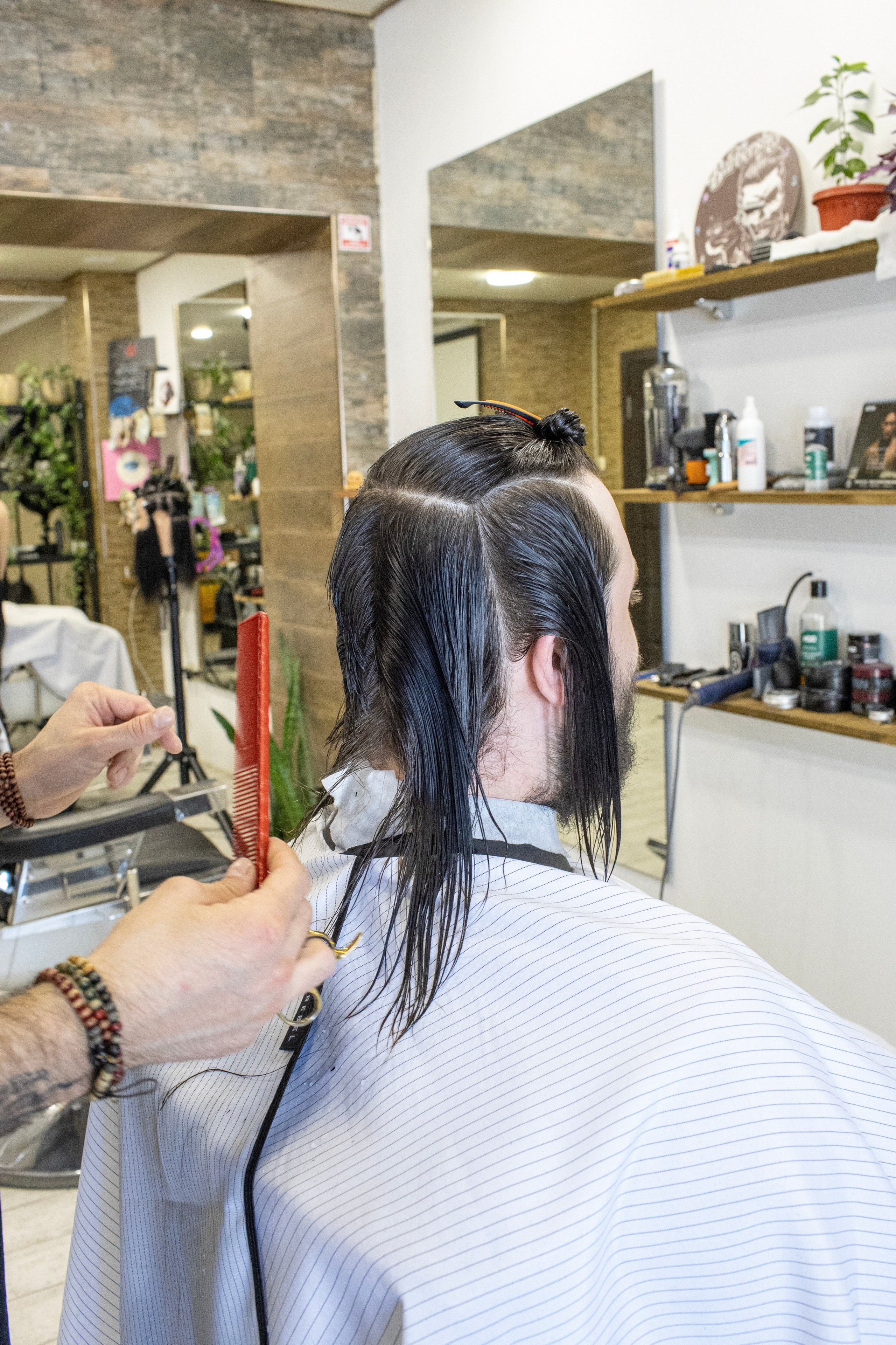 Барбершоп"Mens HUB». Медиапродюсер, фотограф в Минеральных Водах —Виктор Холодов