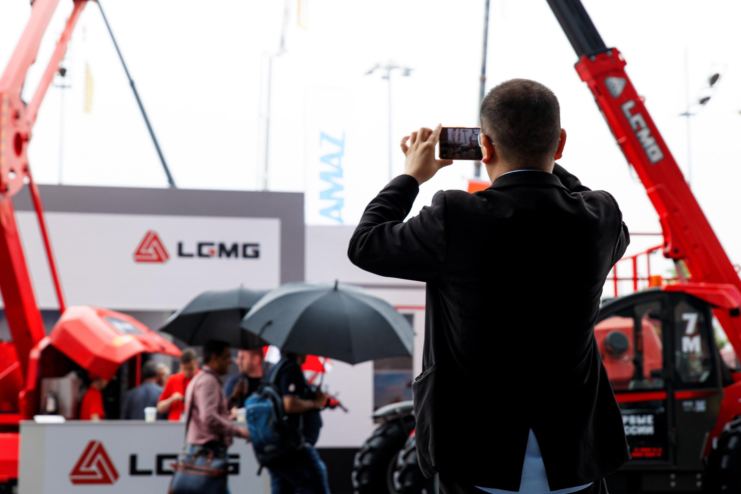 Выставочный стенд «Sany». Репортажный фотограф Семён Борисов | Москва