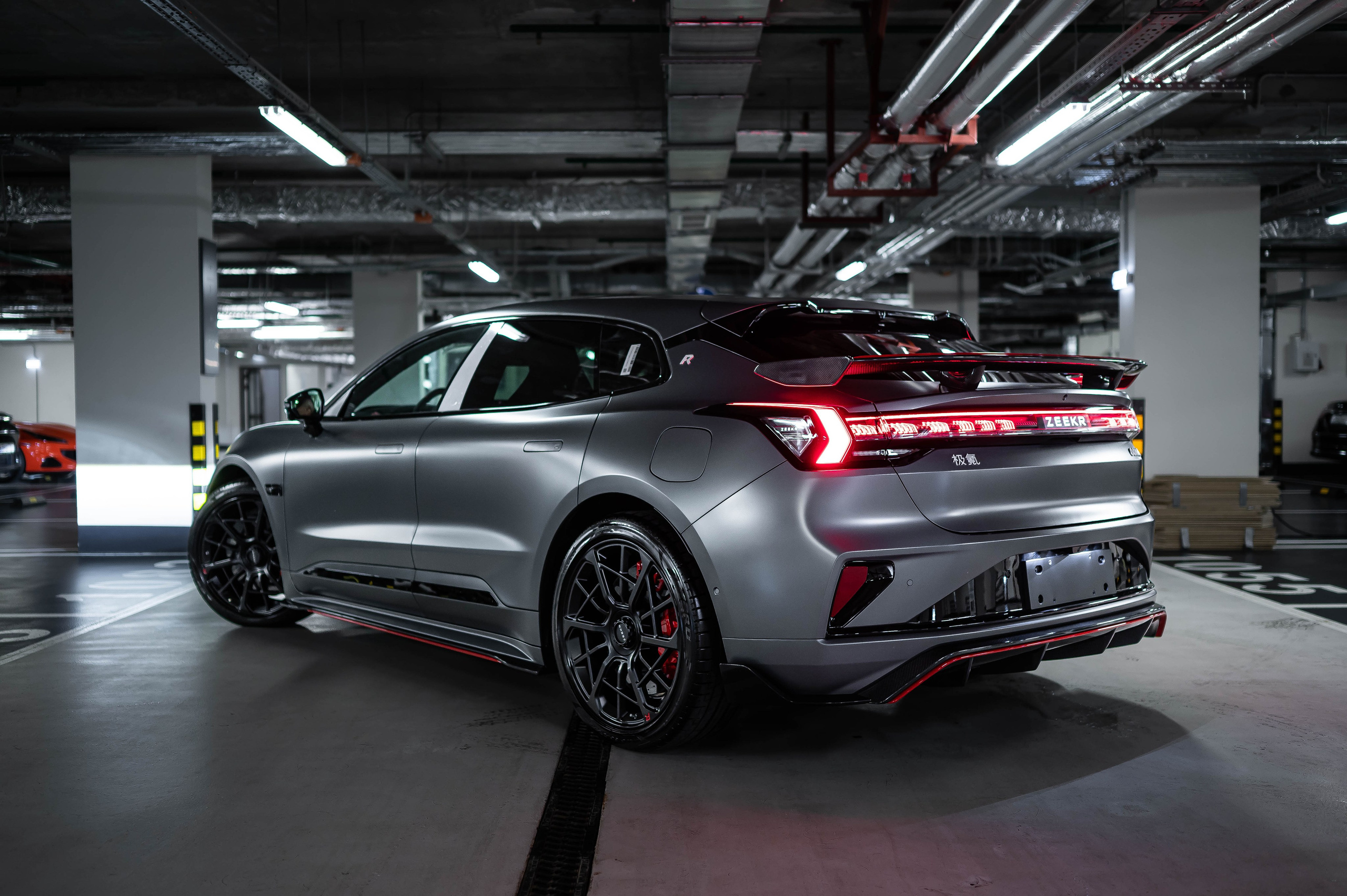 Zeekr 001 FR. Автомобильный фотограф в Москве — Сидоров Дмитрий