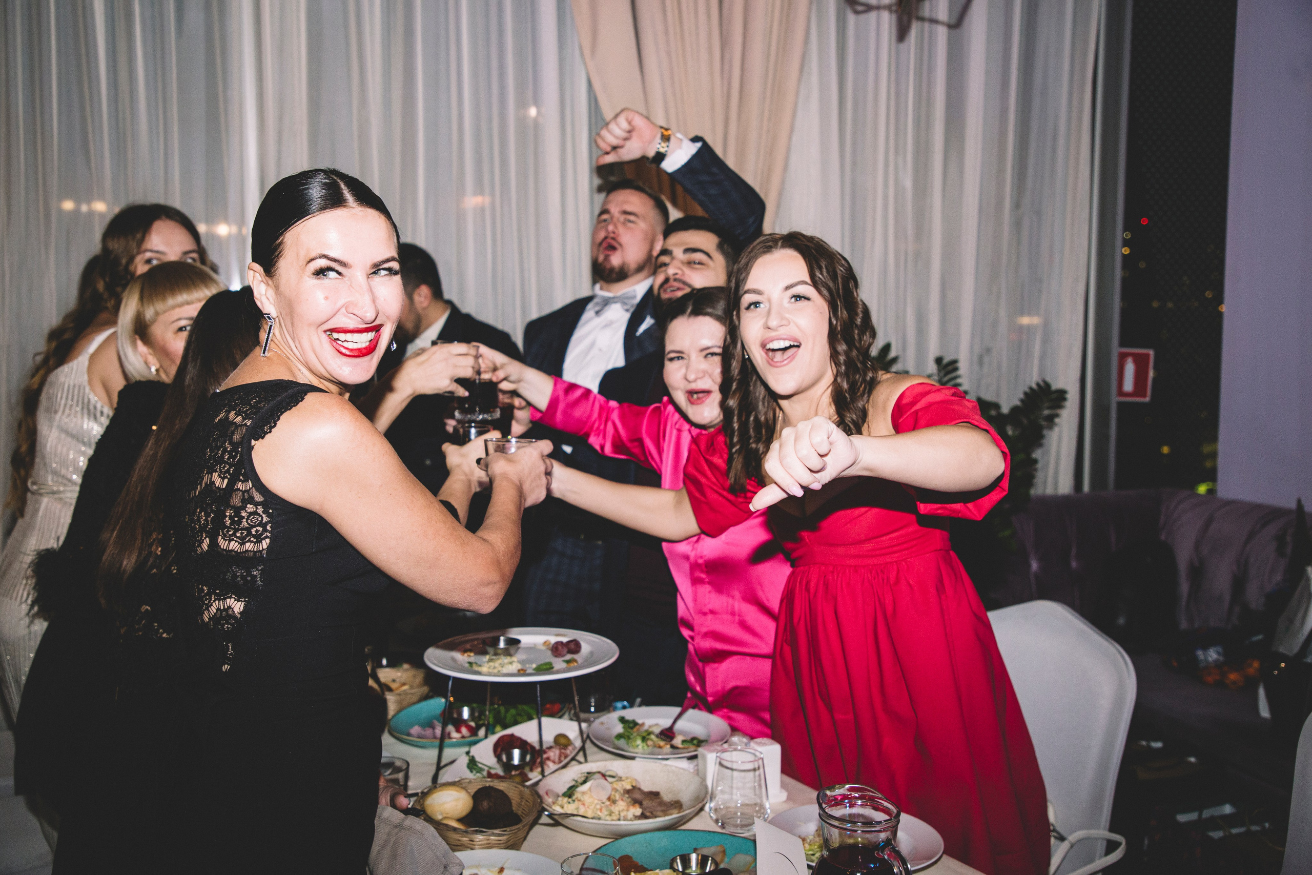 KOSMODOM. Портретный и свадебный фотограф Даня Похватова