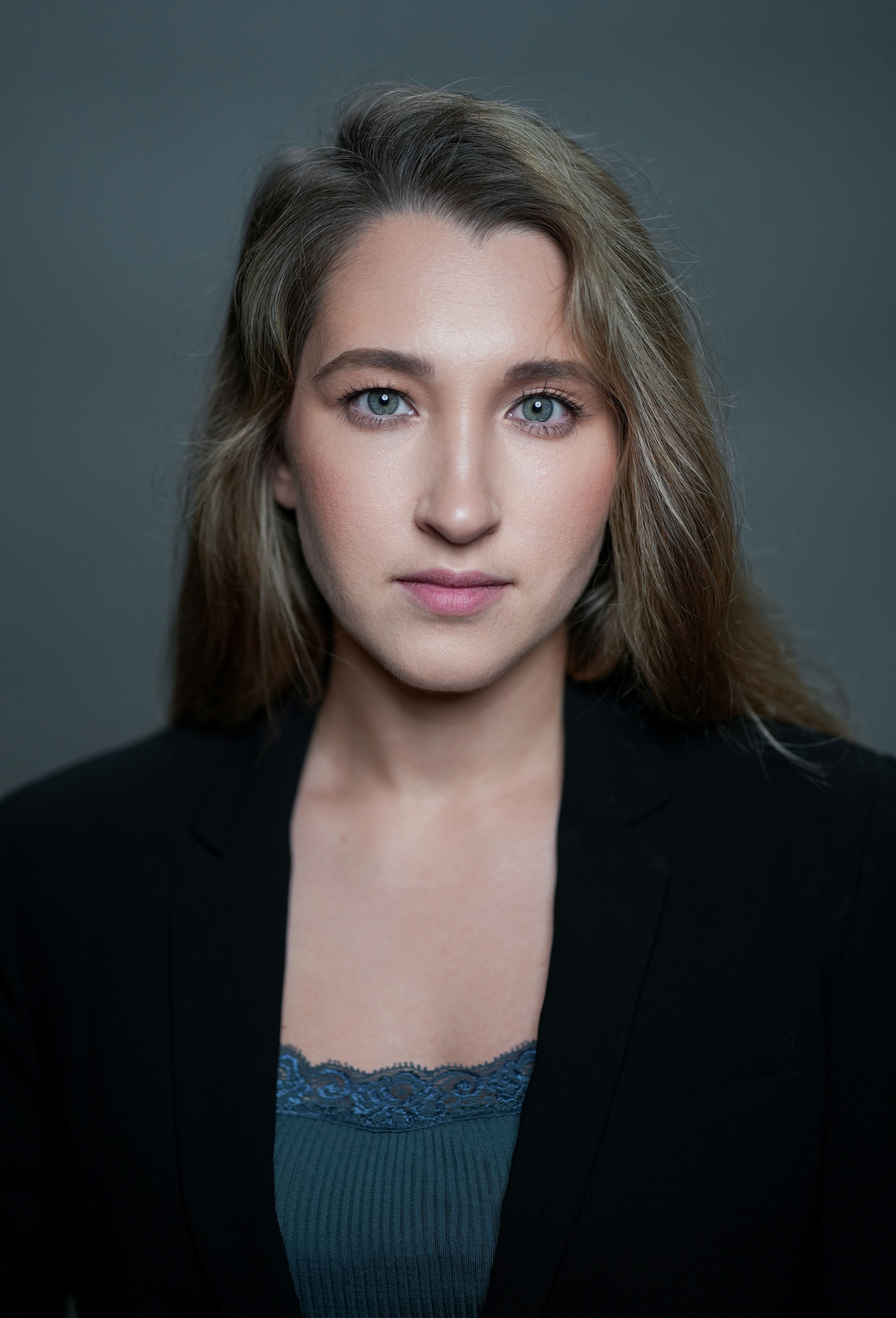 Актерская визитка. Портретная съемка в Москве, студийный фотограф Игорь Фомин