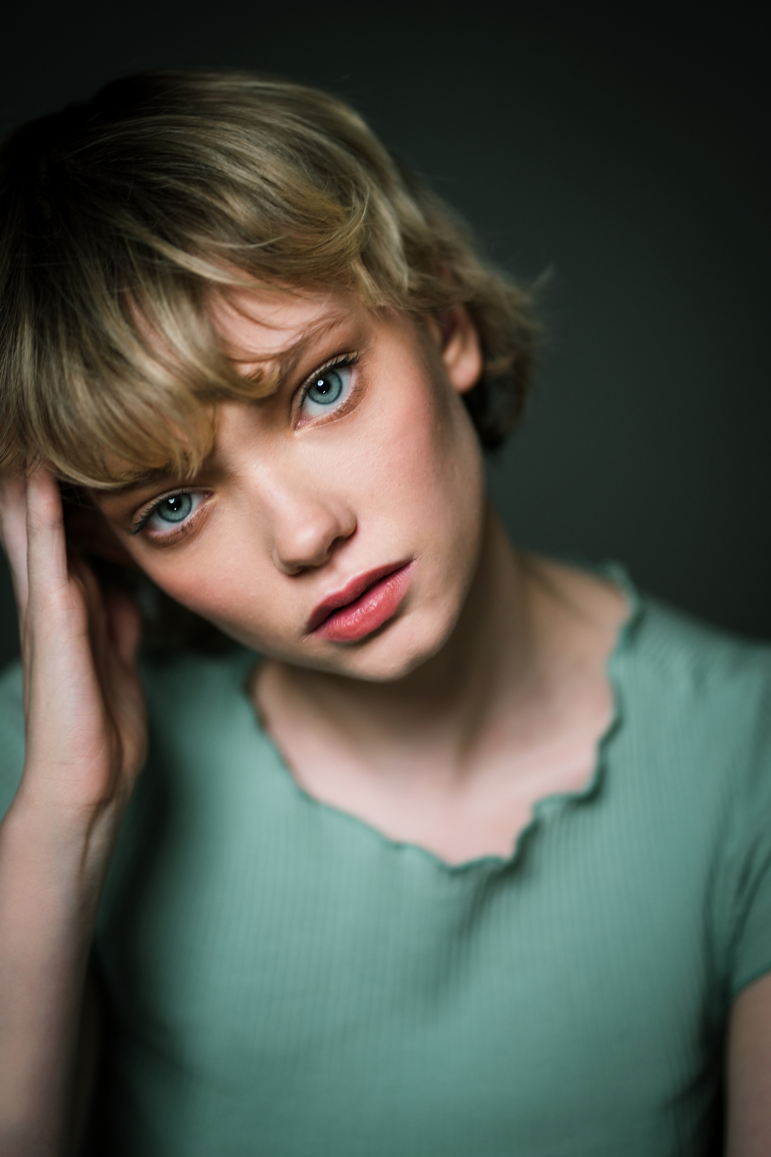 Актерское портфолио. Портретная съемка в Москве, студийный фотограф Игорь Фомин