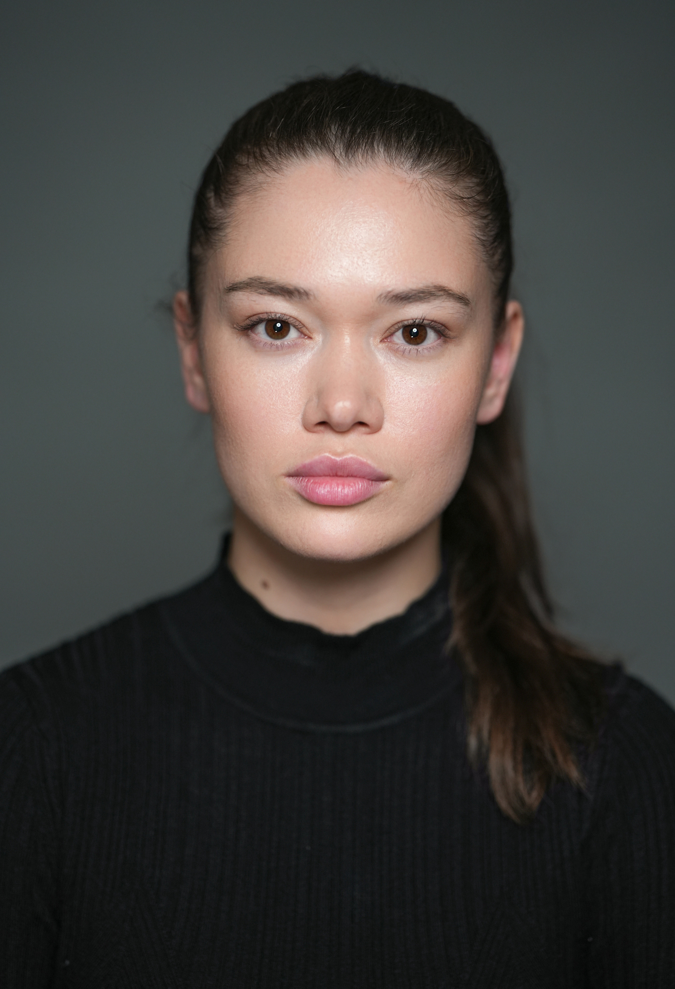 Актерское портфолио. Портретная съемка в Москве, студийный фотограф Игорь Фомин