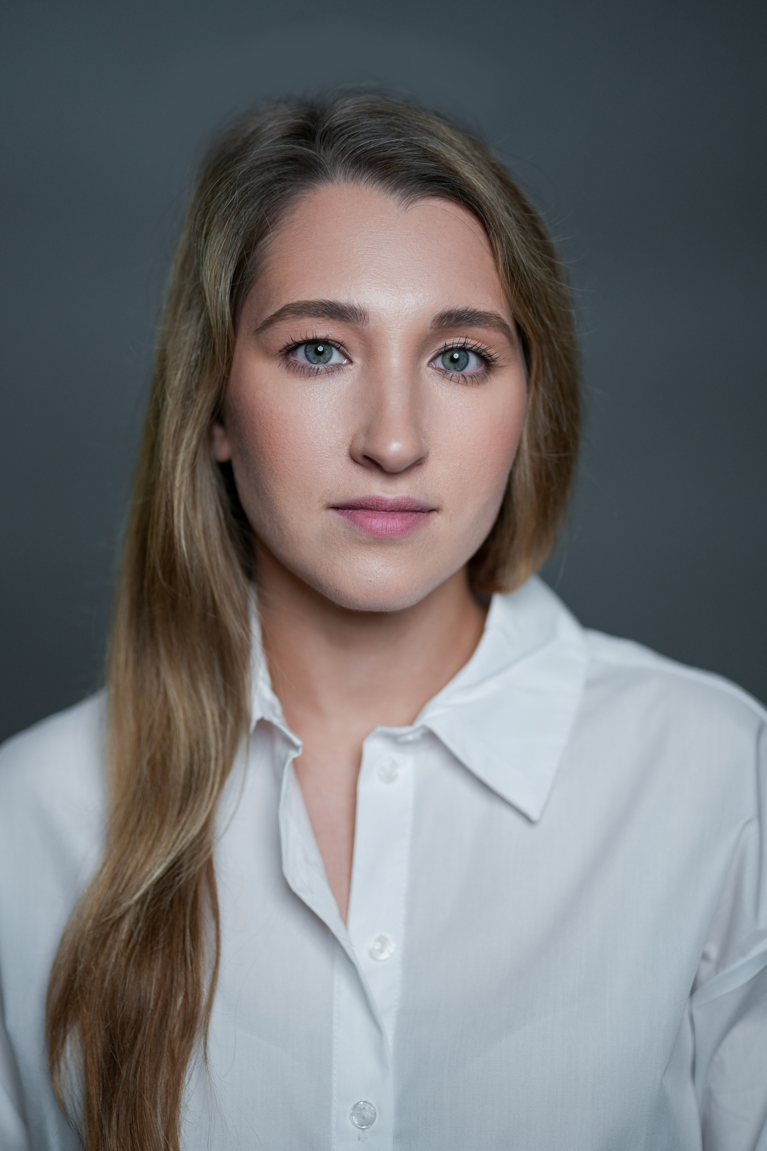 Актерская визитка. Портретная съемка в Москве, студийный фотограф Игорь Фомин