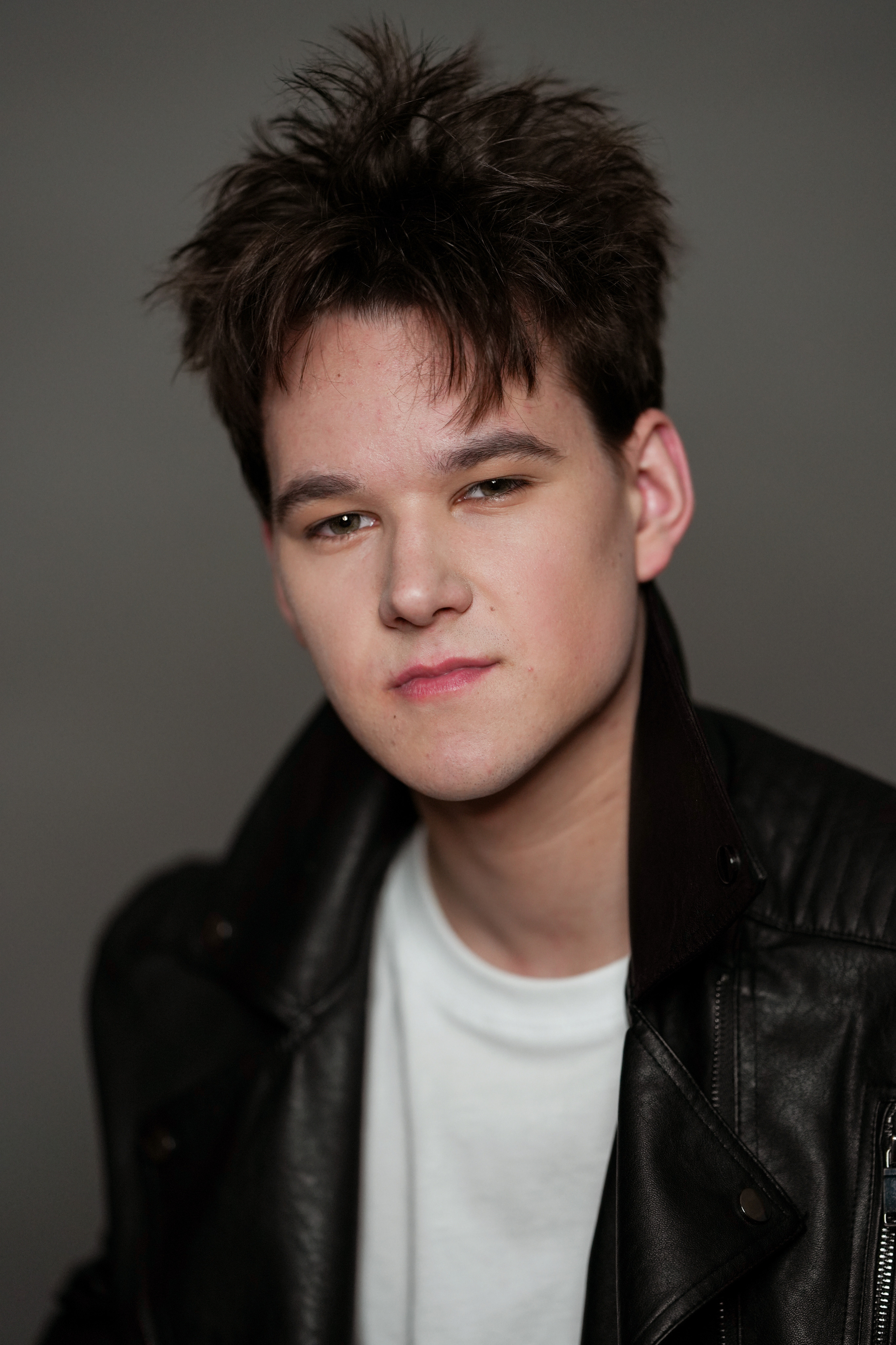 Актерское базовое портфолио. Портретная съемка в Москве, студийный фотограф Игорь Фомин