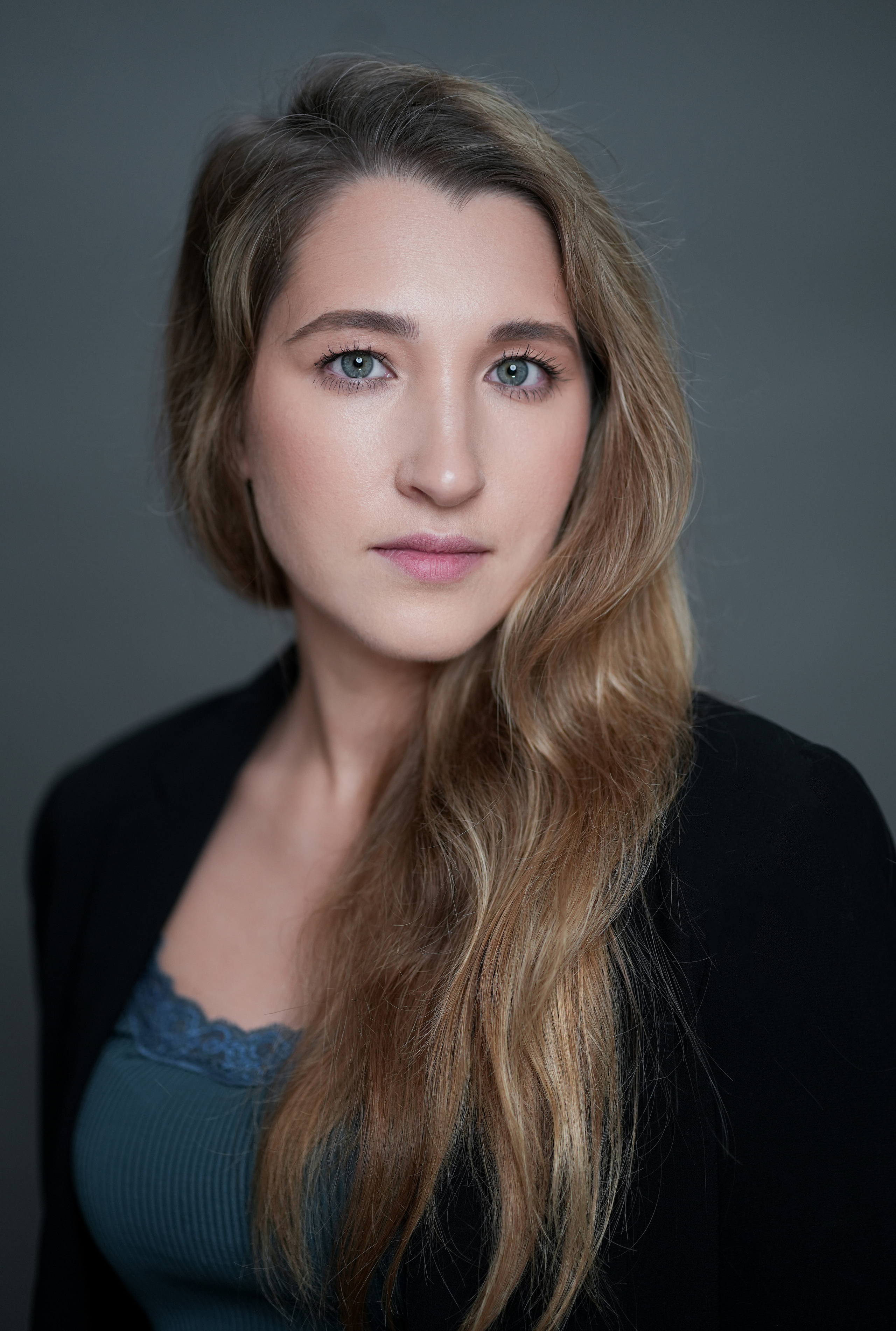 Актерская визитка. Портретная съемка в Москве, студийный фотограф Игорь Фомин