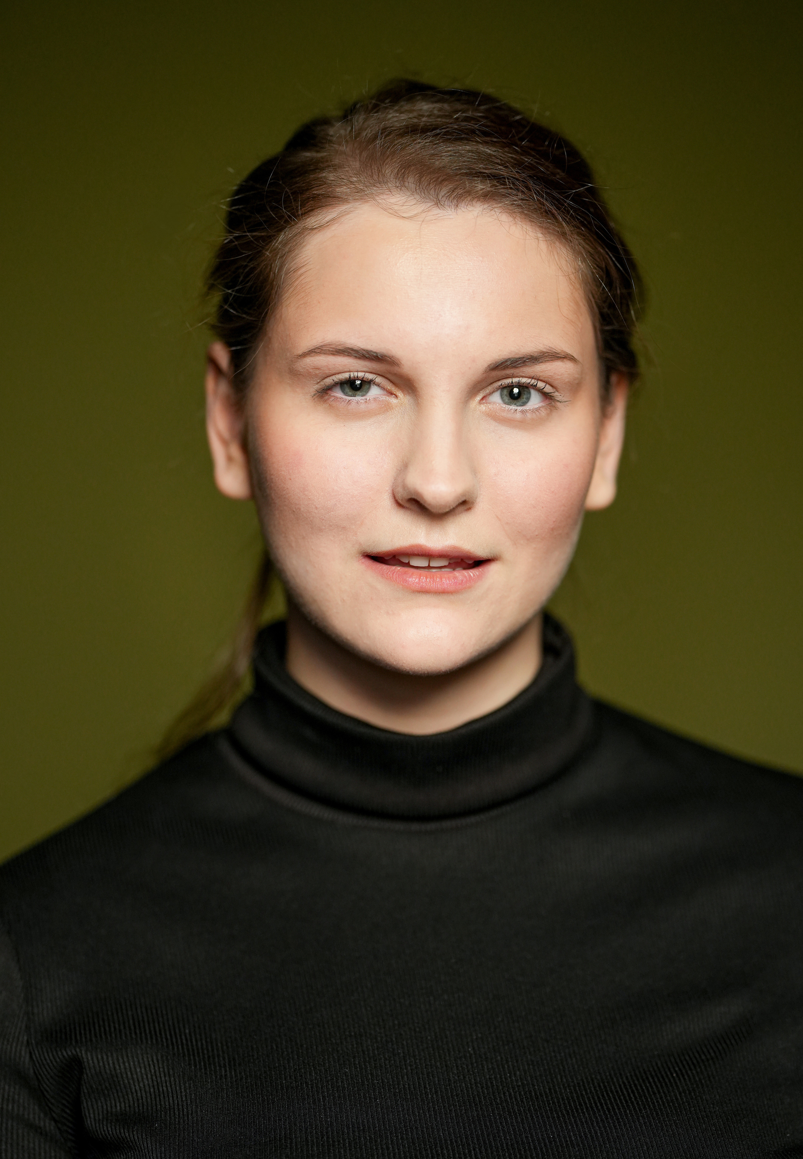 Актерское портфолио. Портретная съемка в Москве, студийный фотограф Игорь Фомин