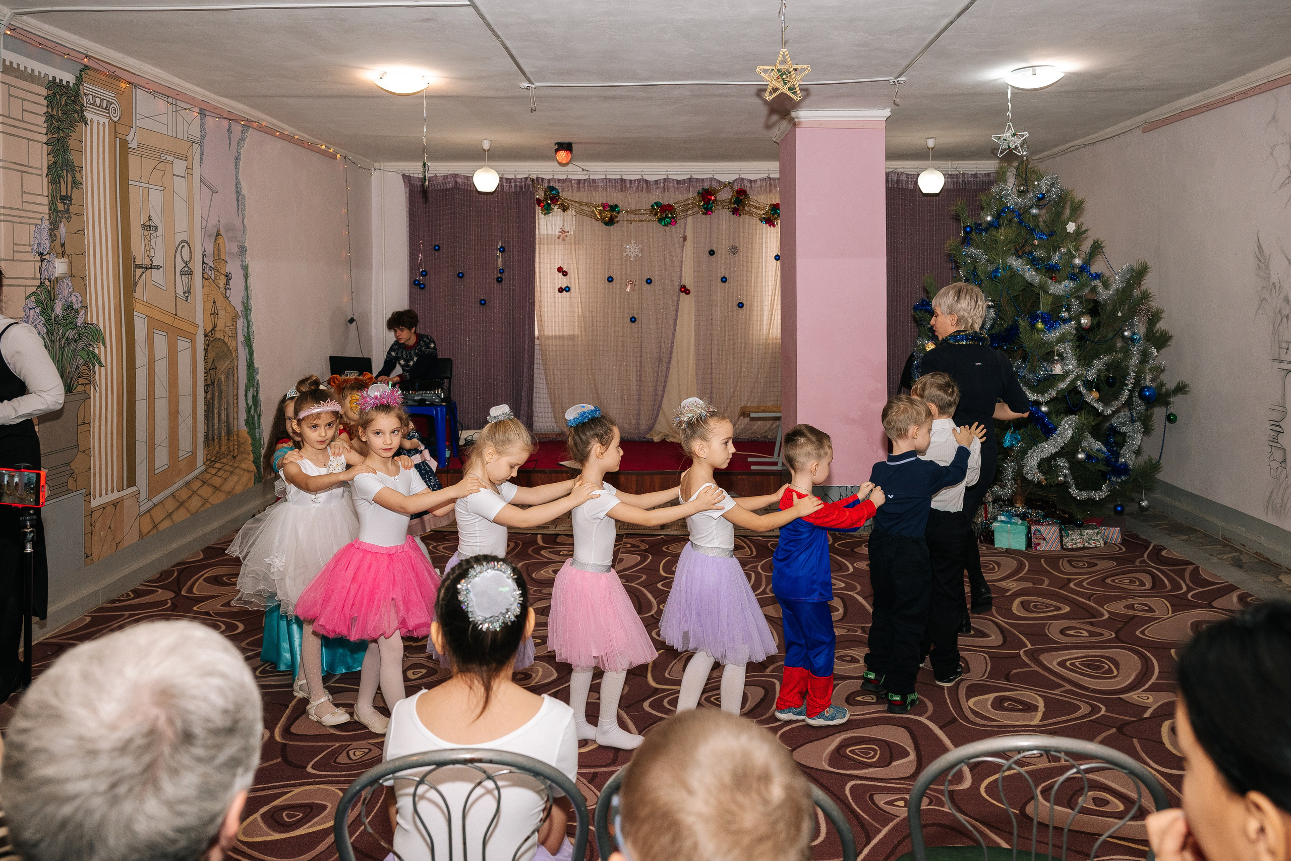 Новогодняя ёлка 2026. Семейный клуб «Открытый город»