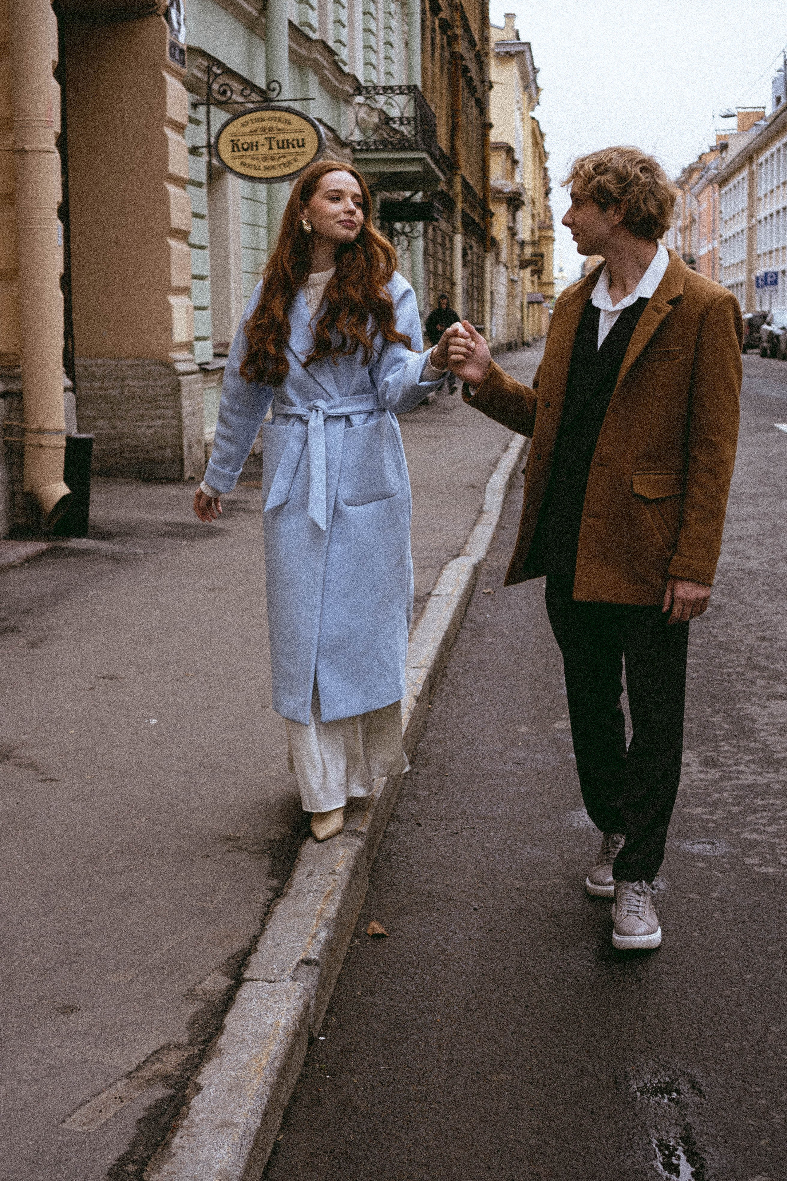 СВАДЕБНАЯ СЬЕМКА В ОТЕЛЕ. СБОРЫ ЖЕНИХА И НЕВЕСТЫ И ТАКЖЕ ТОР И ПОДГОТОВКА К ПРОГУЛКЕ И ПРОГУЛКА ПО ПЕТРОГРАДКЕ. Профессиональный фотограф, Санкт-Петербург — Виктория Богомолова